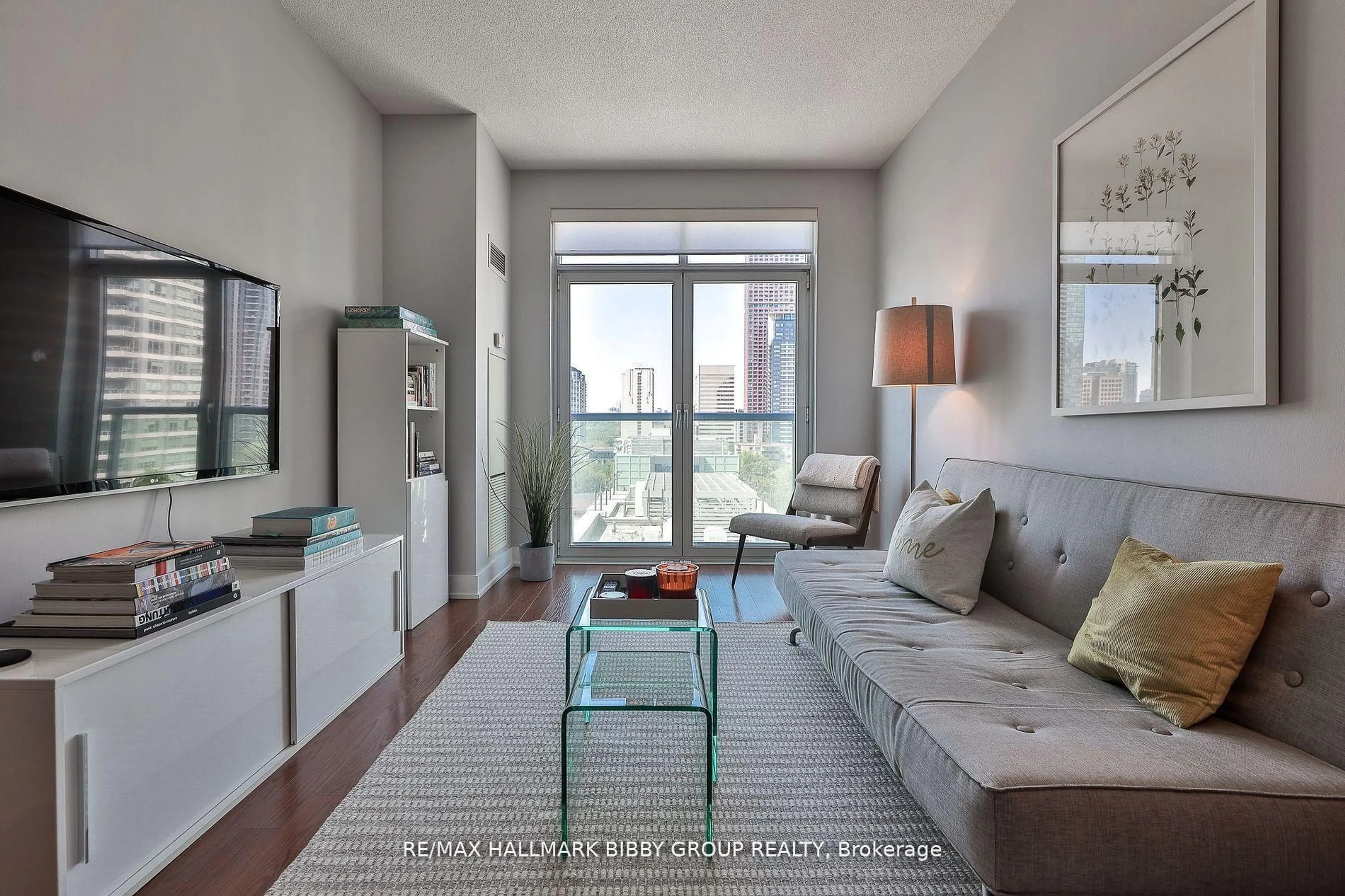 Living room with furniture, unknown for 120 Homewood Ave #1102, Toronto Ontario M4Y 1J4