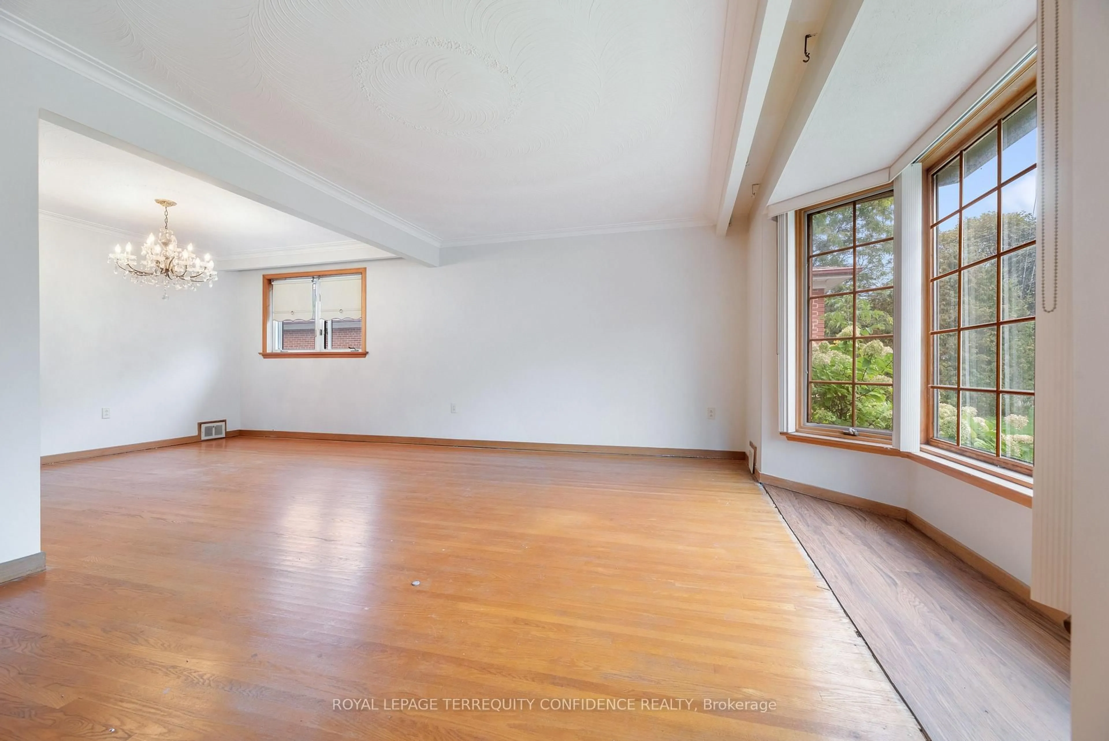 A pic of a room for 50 Wynn Rd, Toronto Ontario M2R 1S9