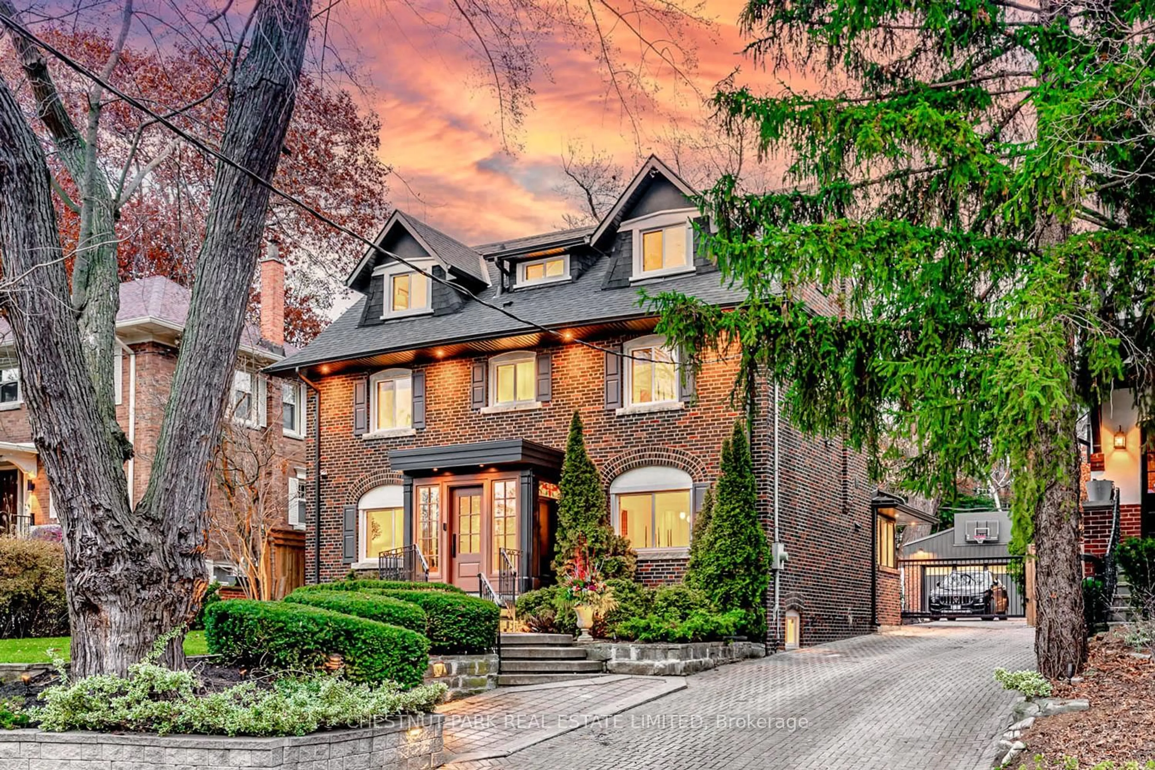 Home with brick exterior material, street for 35 Weybourne Cres, Toronto Ontario M4N 2R4