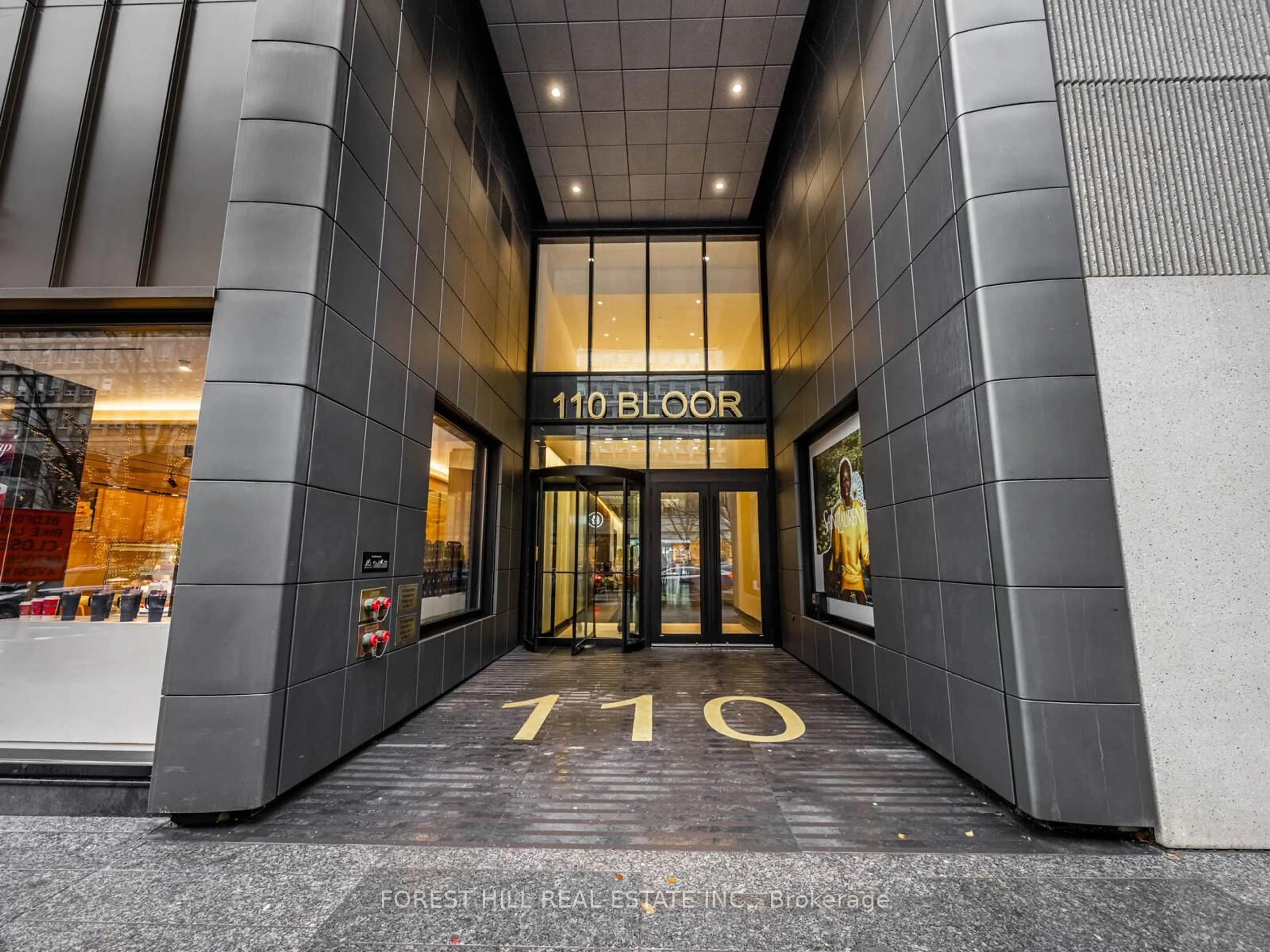 Indoor foyer for 110 Bloor St #1306, Toronto Ontario M5S 2W7