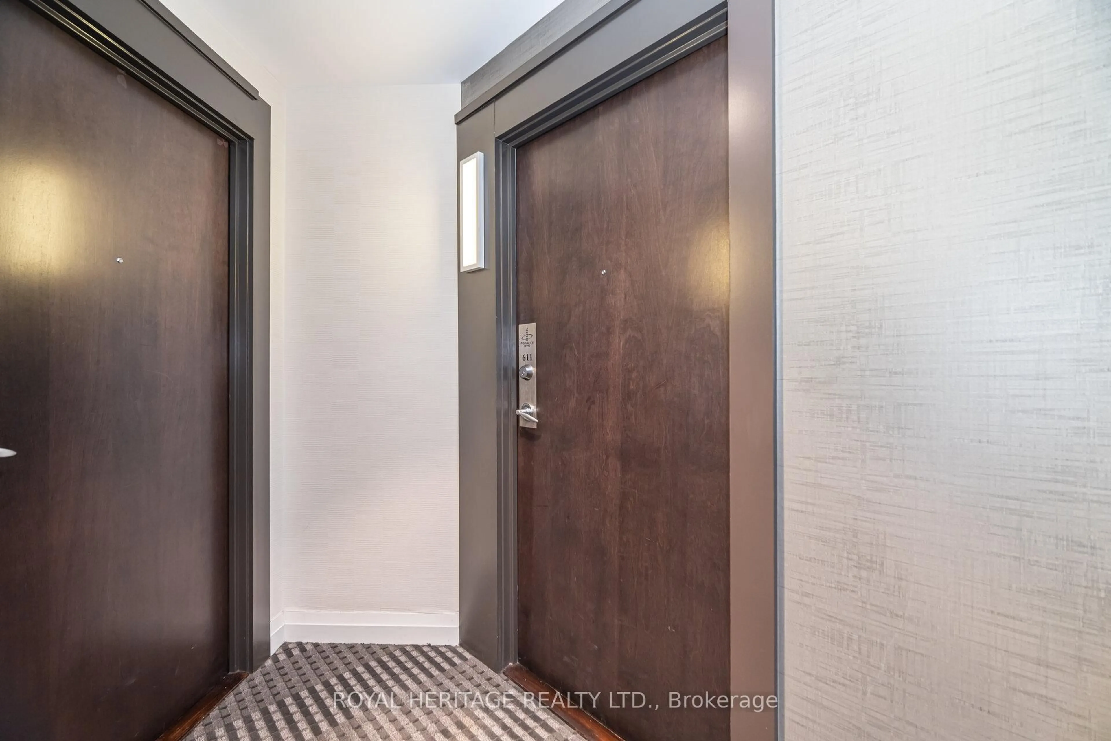 Indoor entryway for 12 Yonge St #611, Toronto Ontario M5E 1Z9