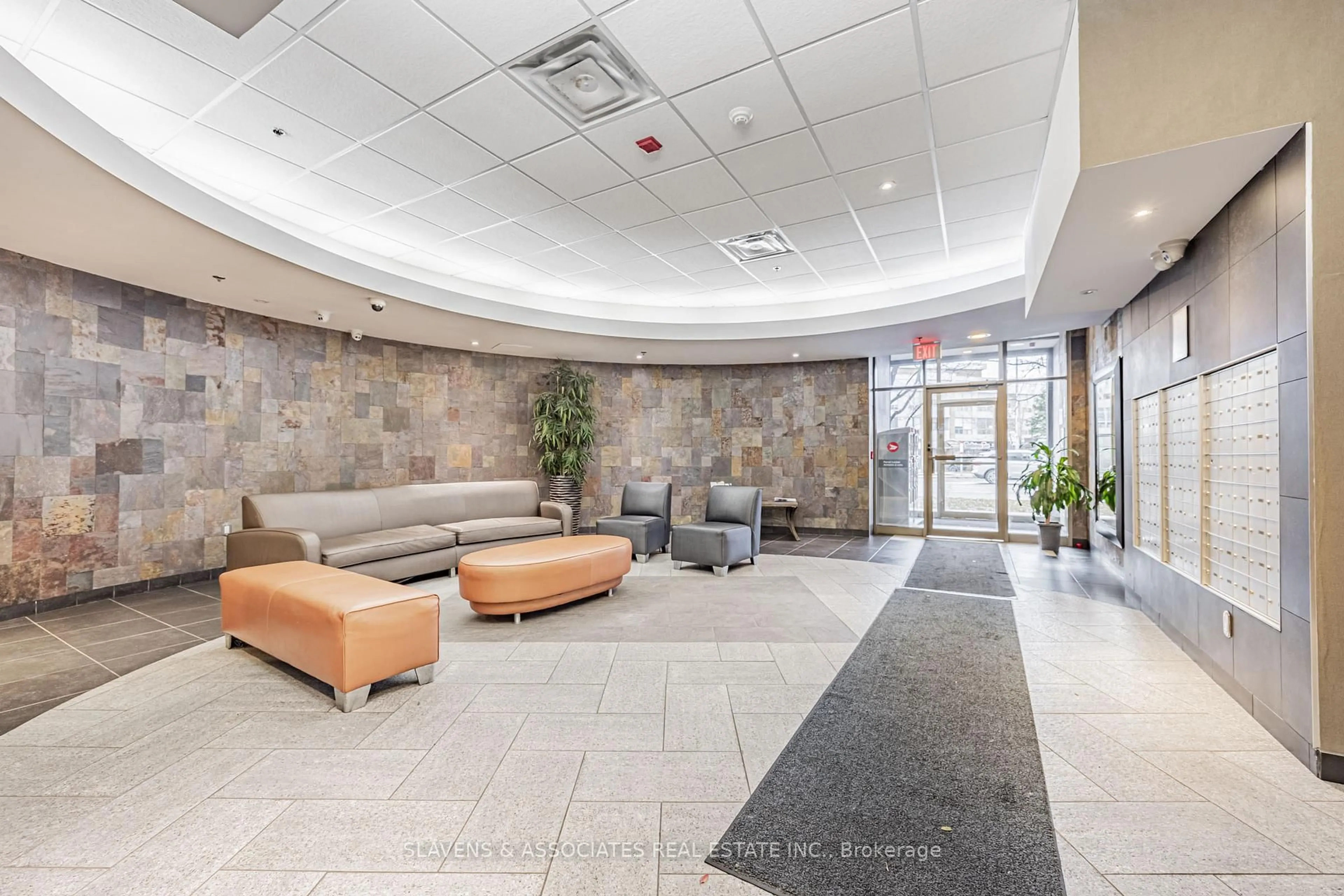 Lobby for 890 Sheppard Ave #603, Toronto Ontario M3H 6B9