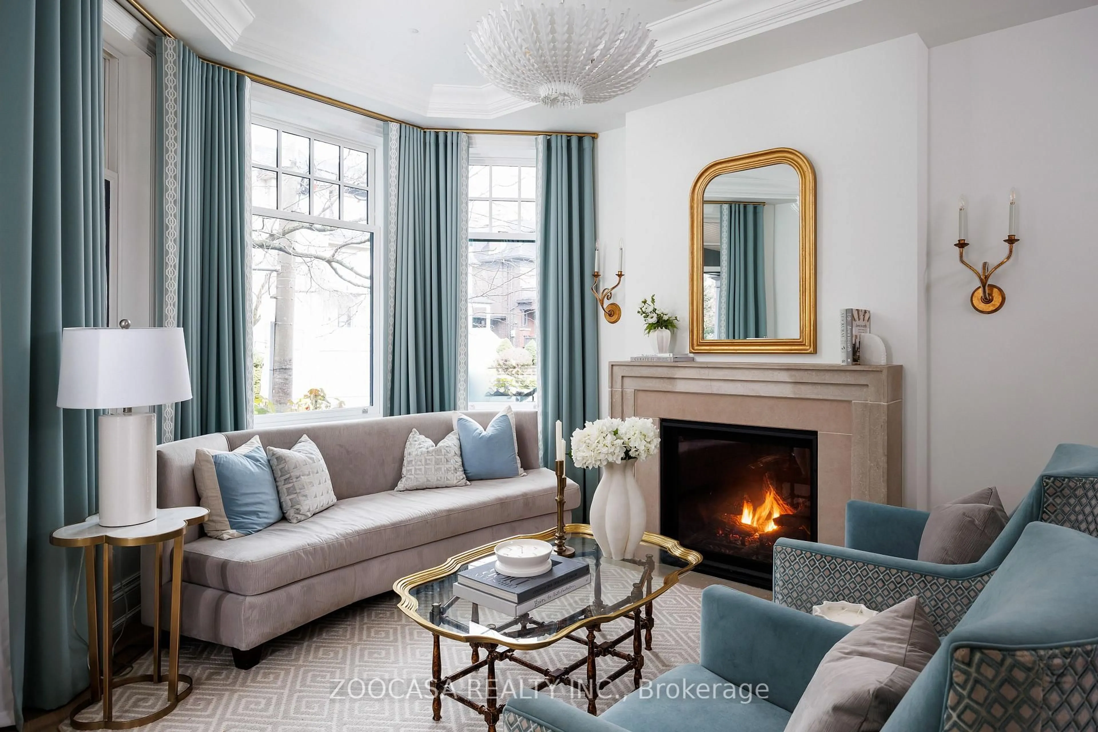 Living room with furniture, unknown for 95 Walker Ave, Toronto Ontario M4V 1G3