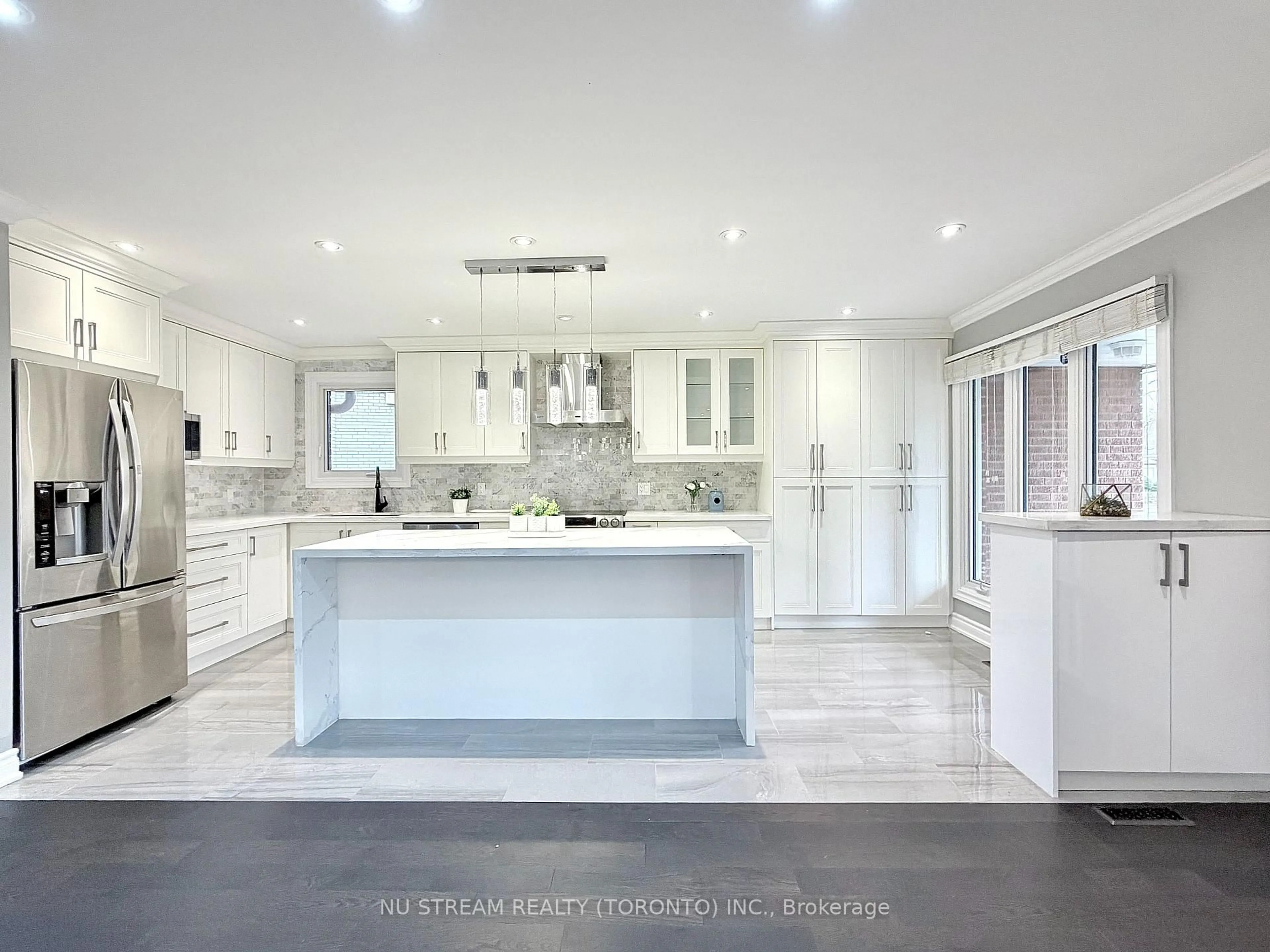 Contemporary kitchen, ceramic/tile floor for 3 Mosedale Cres, Toronto Ontario M2J 3A3