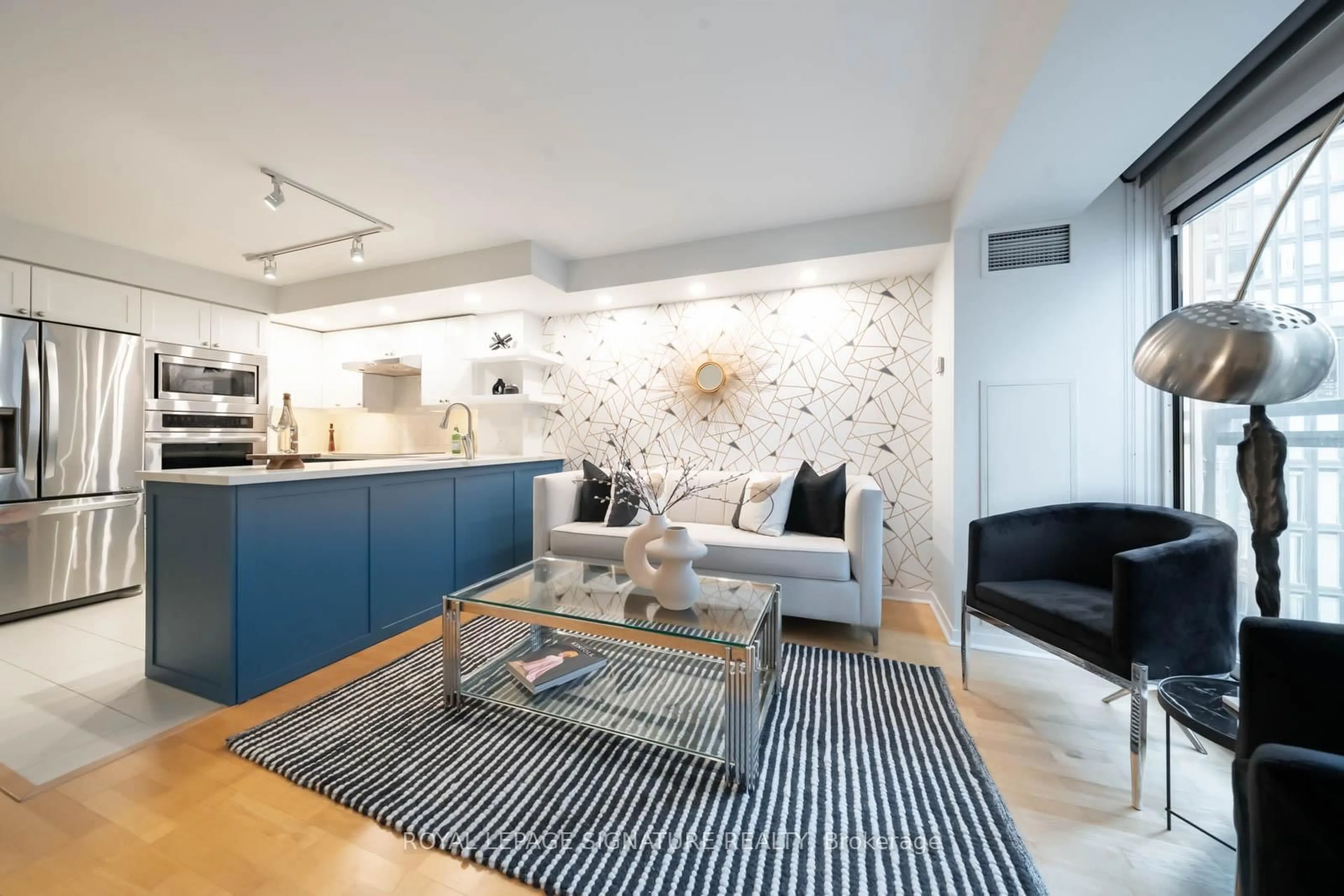 Living room with furniture, unknown for 75 Dalhousie St #1105, Toronto Ontario M5B 2R9