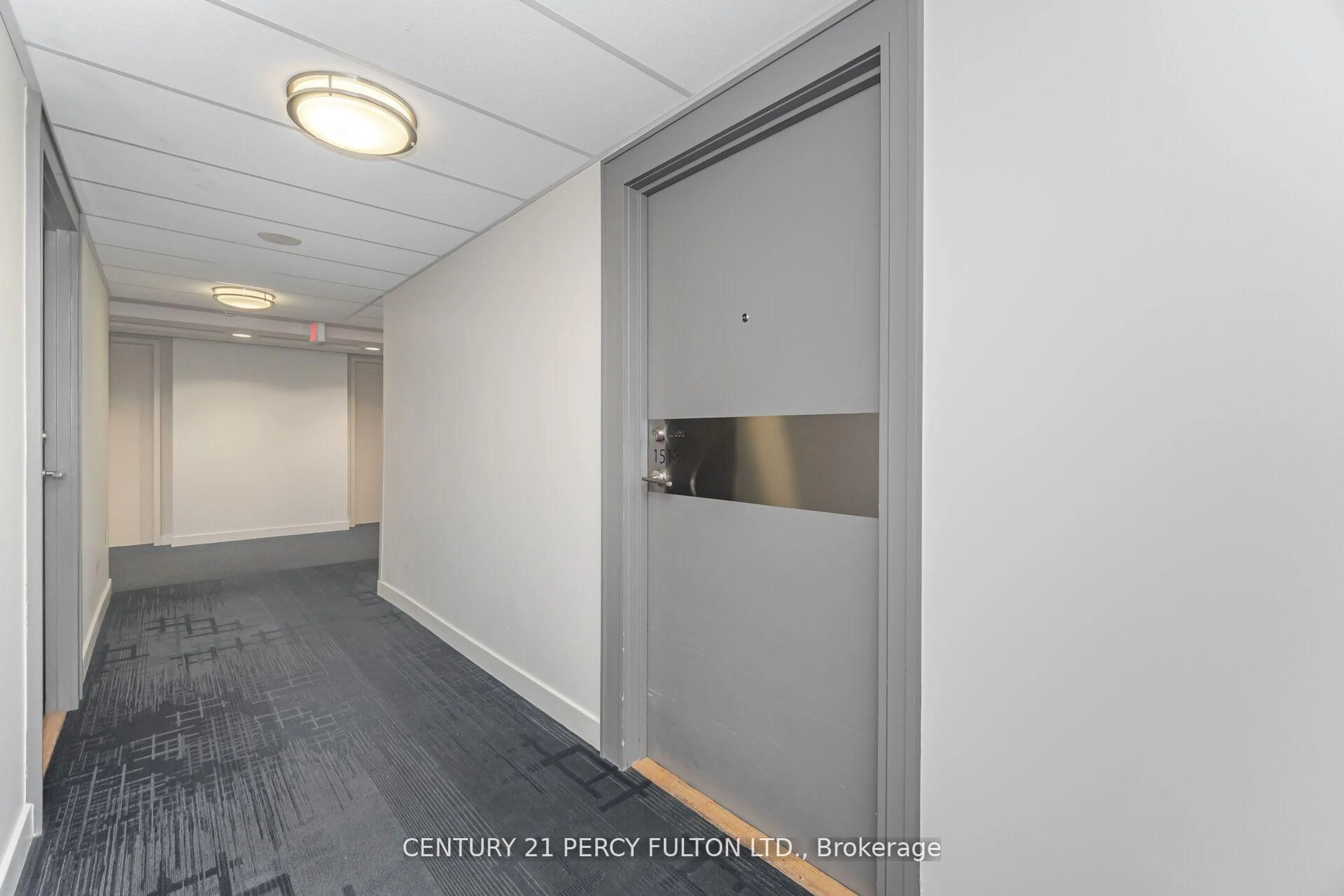 Indoor foyer for 19 Singer Crt #1518, Toronto Ontario M2K 0B2