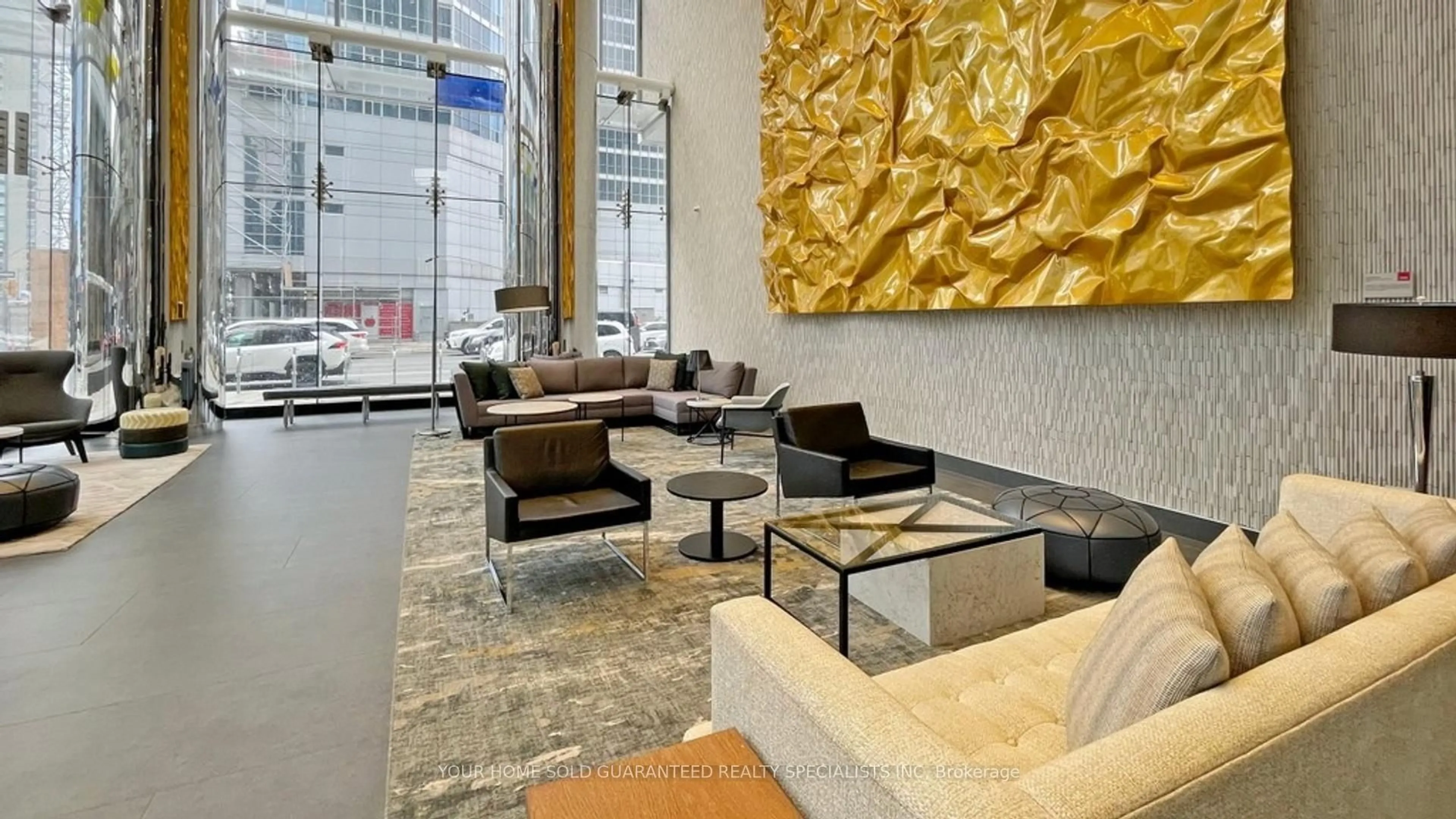 Lobby for 10 York St #4705, Toronto Ontario M5J 2Z2