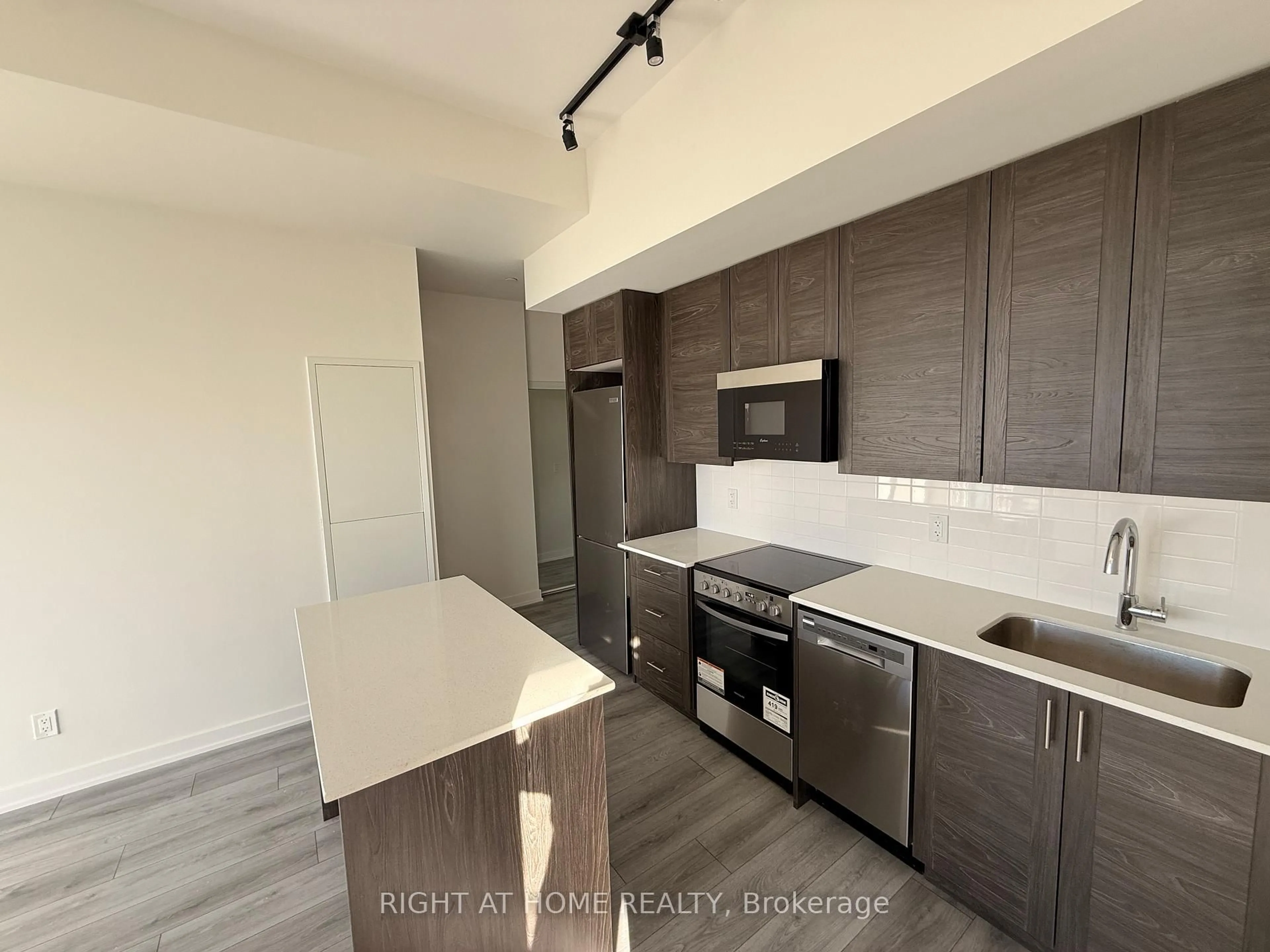 Unknown for 15 Ellerslie Ave #1405, Toronto Ontario M2N 0L7