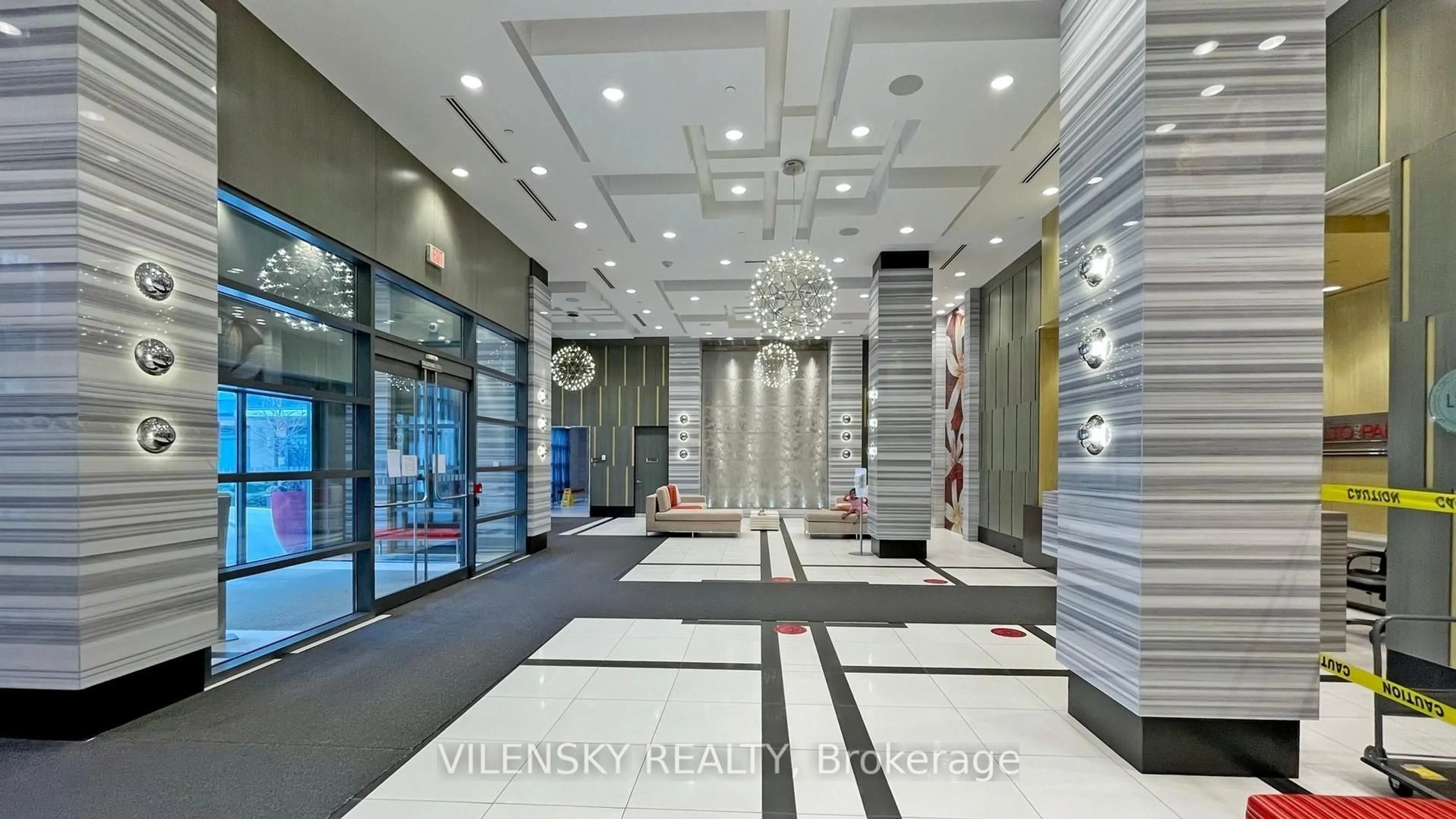 Indoor foyer for 55 Ann O'reilly Rd #PH11, Toronto Ontario M2J 0E1