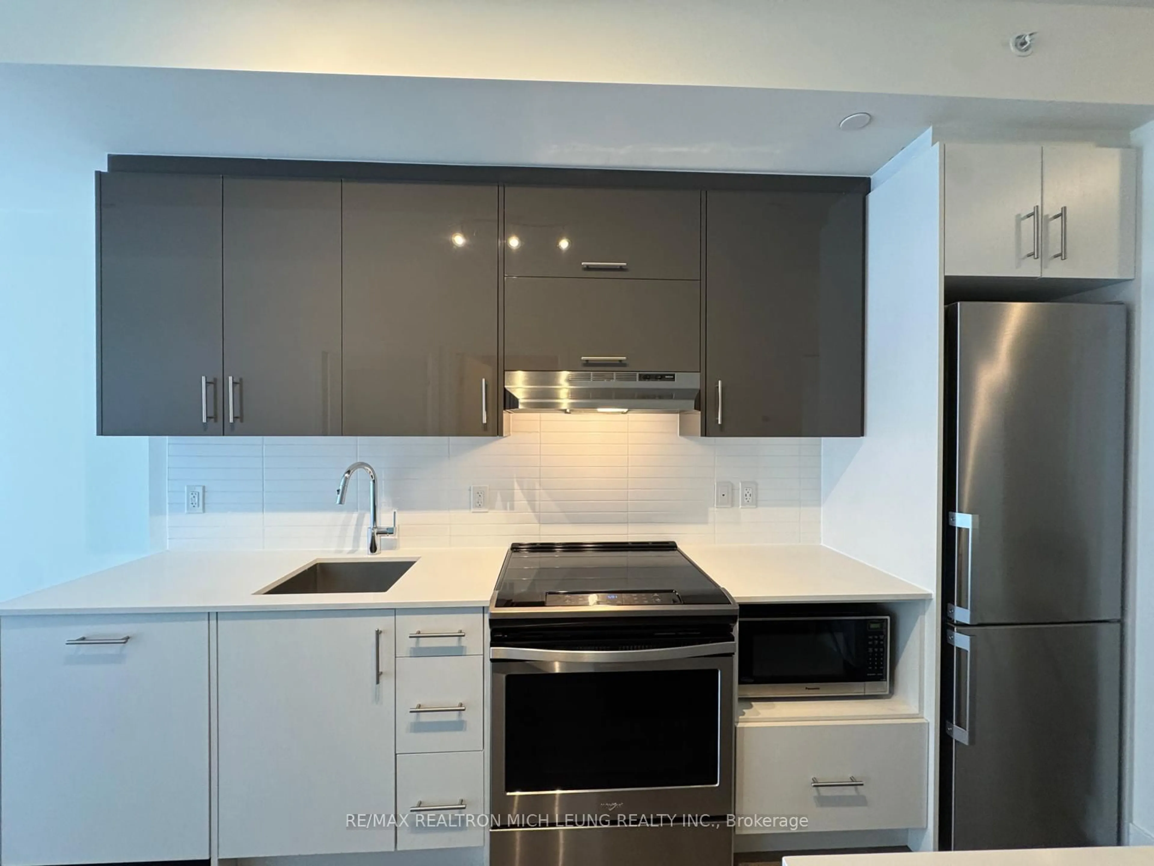 Standard kitchen, unknown for 180 Fairview Mall Dr #1710, Toronto Ontario M2J 0G4