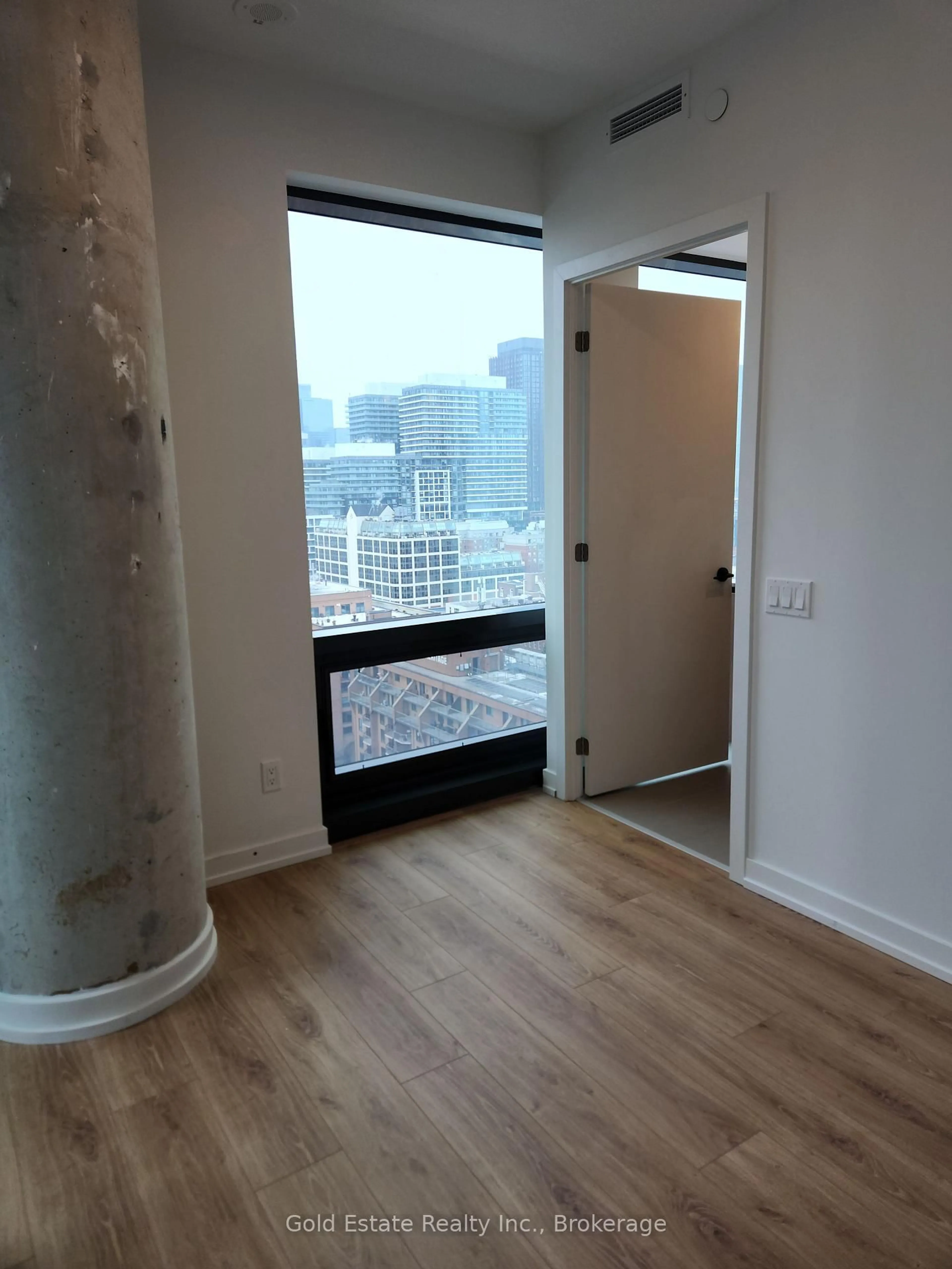 A pic of a room for 33 Parliament St #1604, Toronto Ontario M5A 2Y2