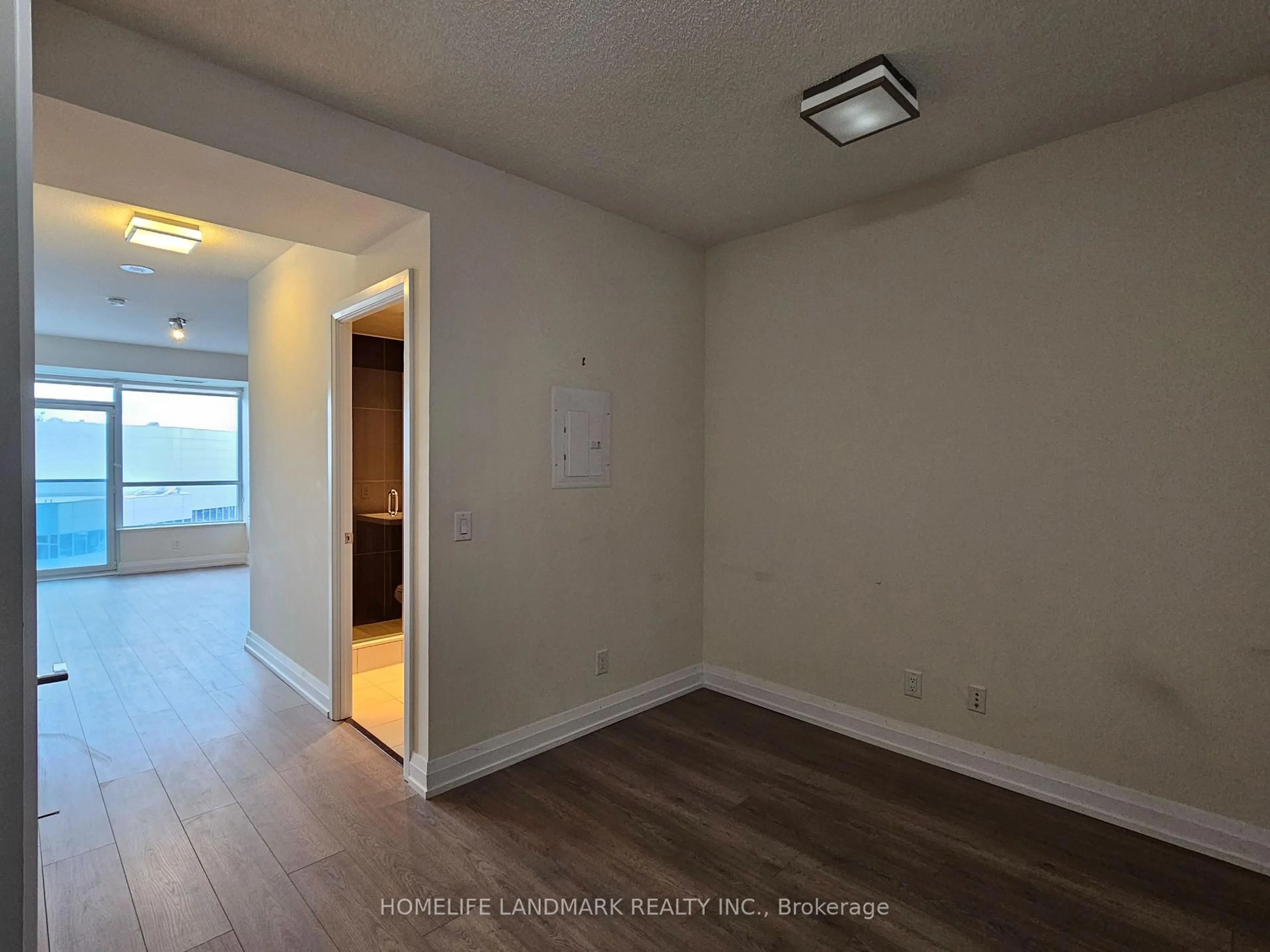 A pic of a room for 2 Anndale Dr #2009, Toronto Ontario M2N 0G5