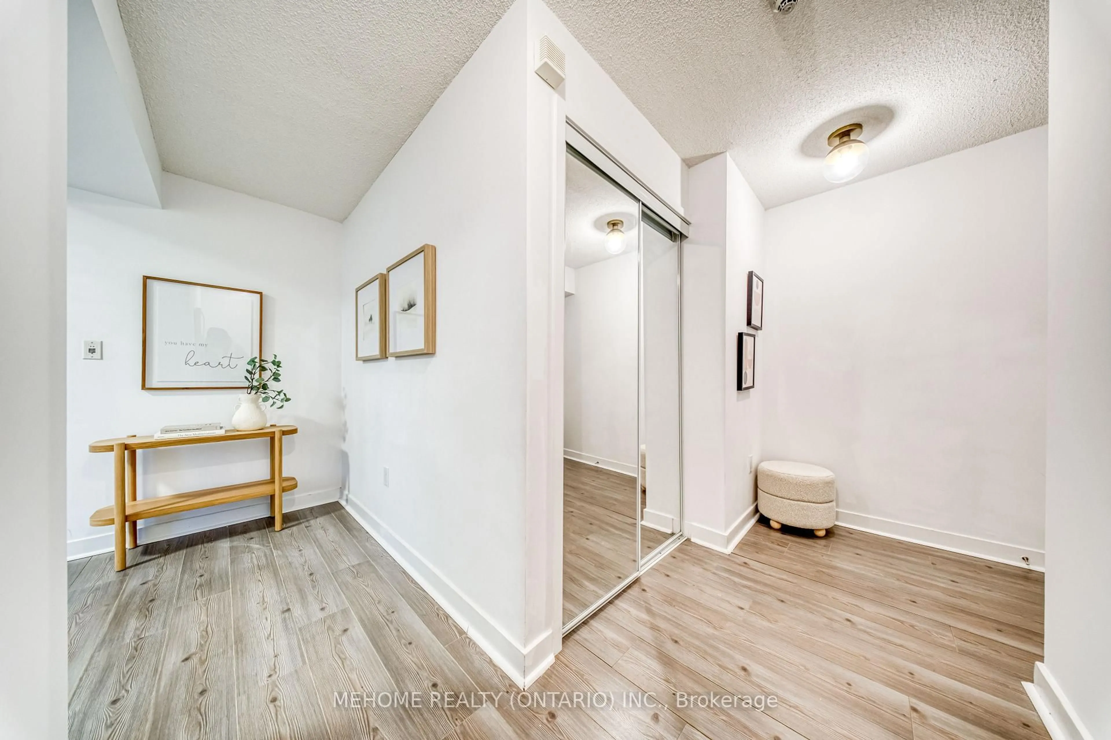Indoor entryway for 25 Telegram Mews #1902, Toronto Ontario M5V 3Z1