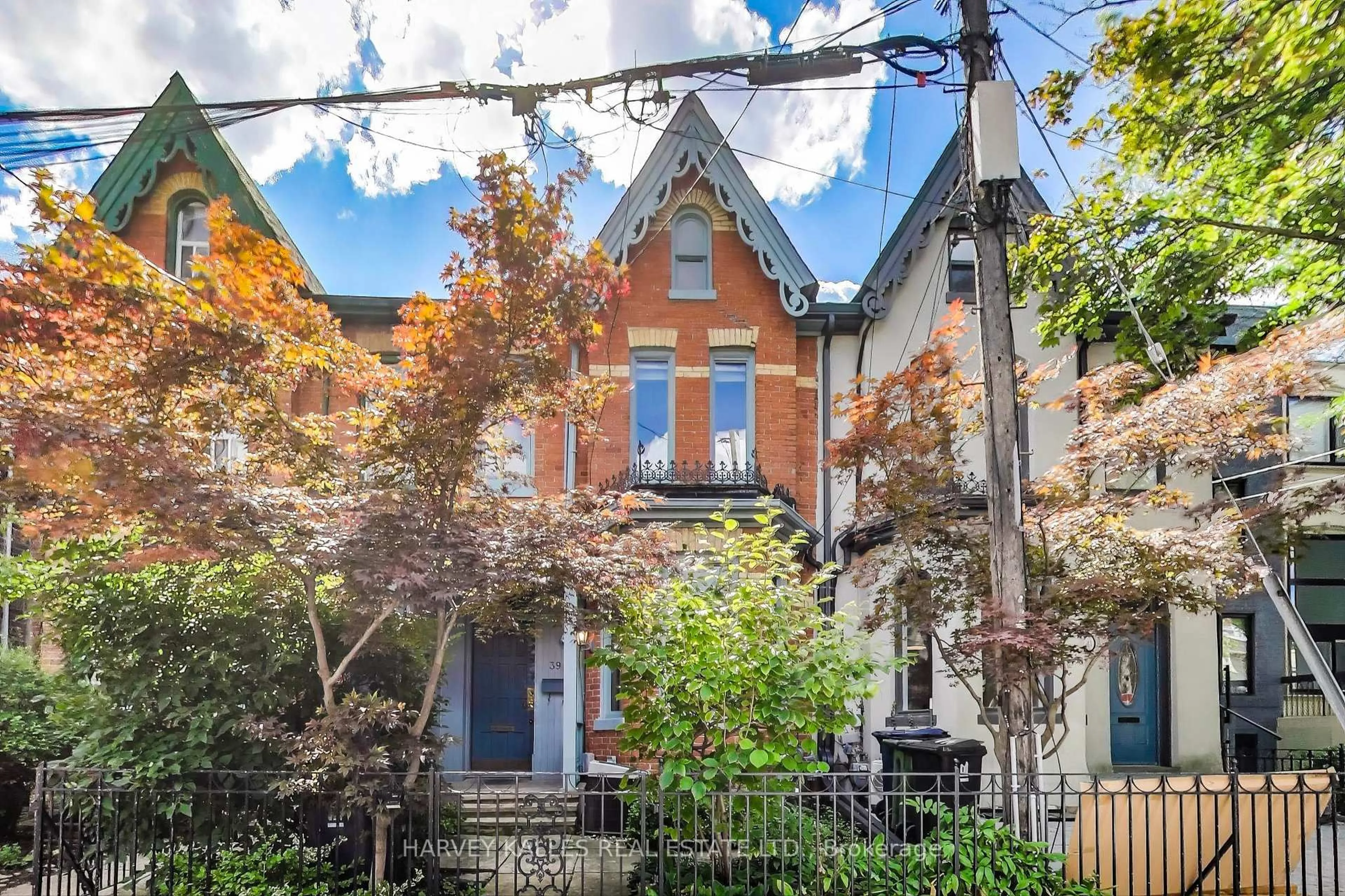 Unknown for 39 Birch Ave, Toronto Ontario M4V 1E1