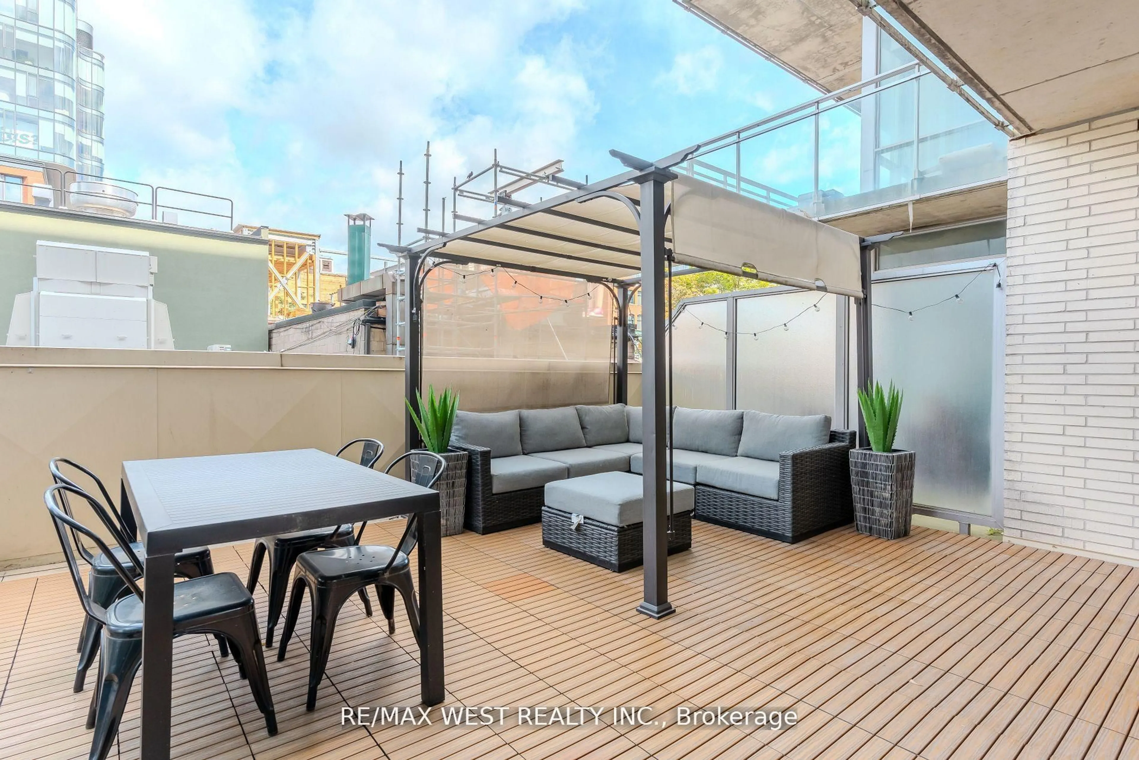 Patio, unknown for 66 Portland St #212, Toronto Ontario M5V 2M6