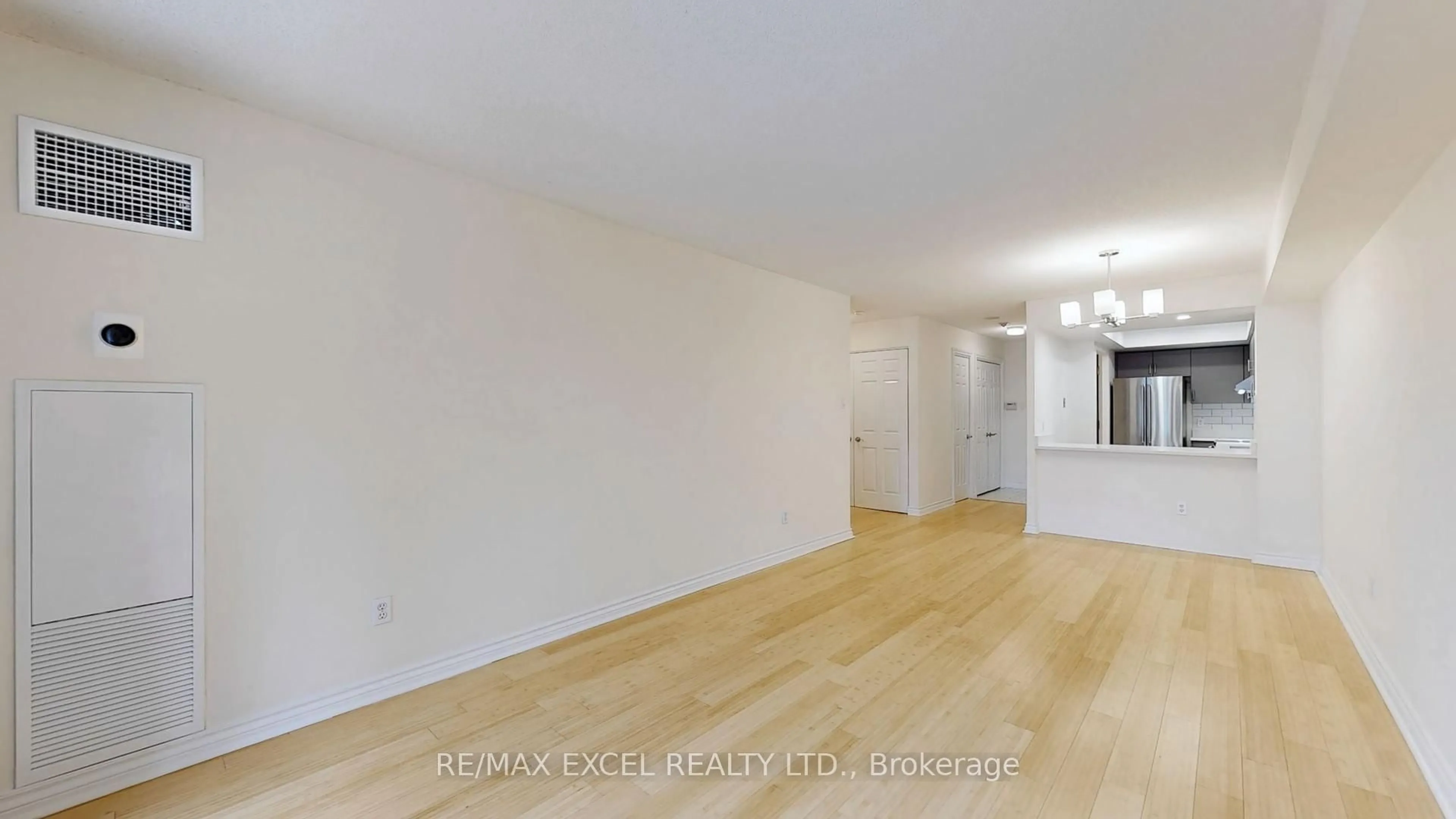A pic of a room for 1210 Don Mills Rd #111, Toronto Ontario M3B 3N9