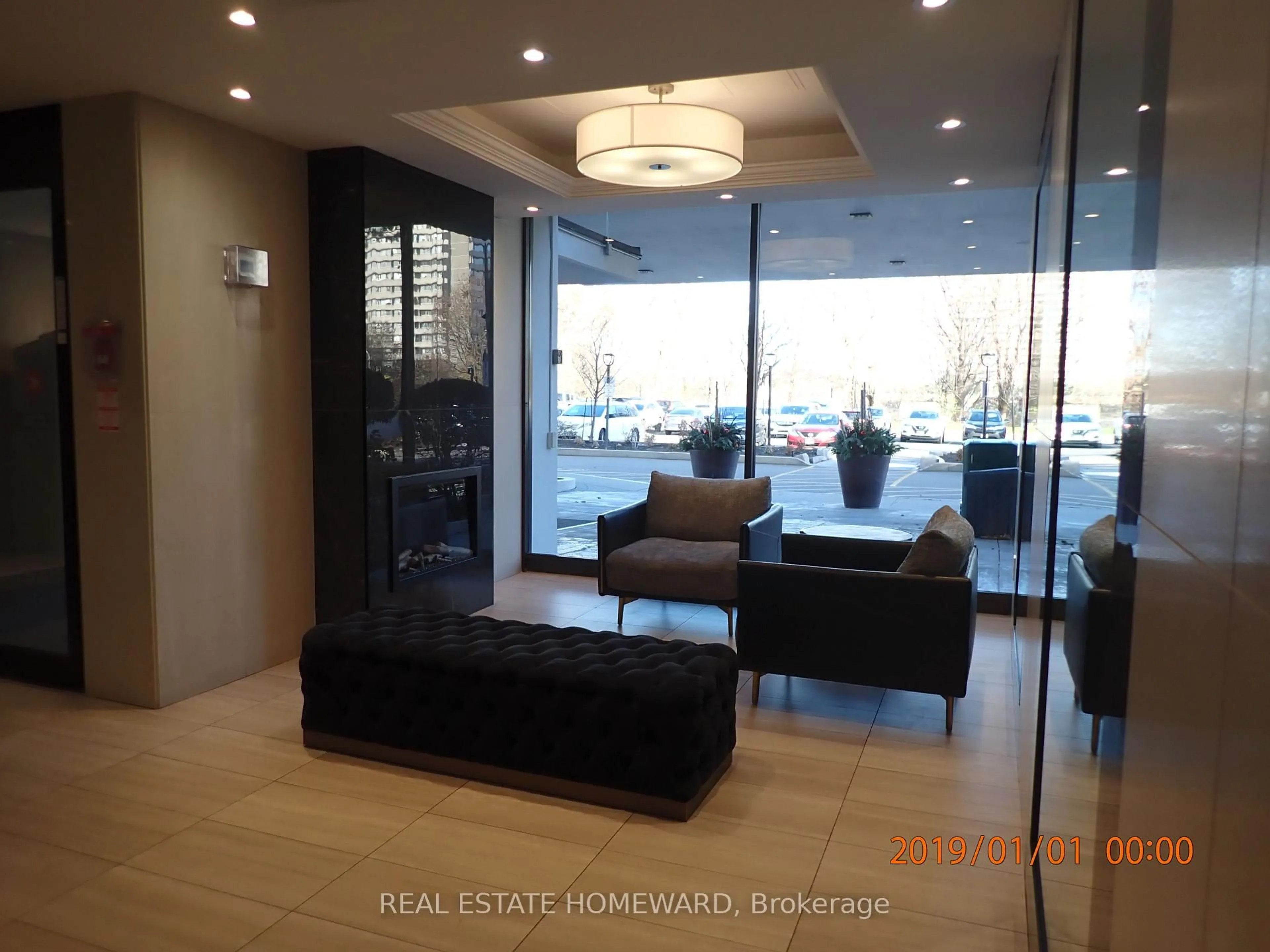 Indoor foyer for 715 Don Mills Rd #2201, Toronto Ontario M3C 1S5