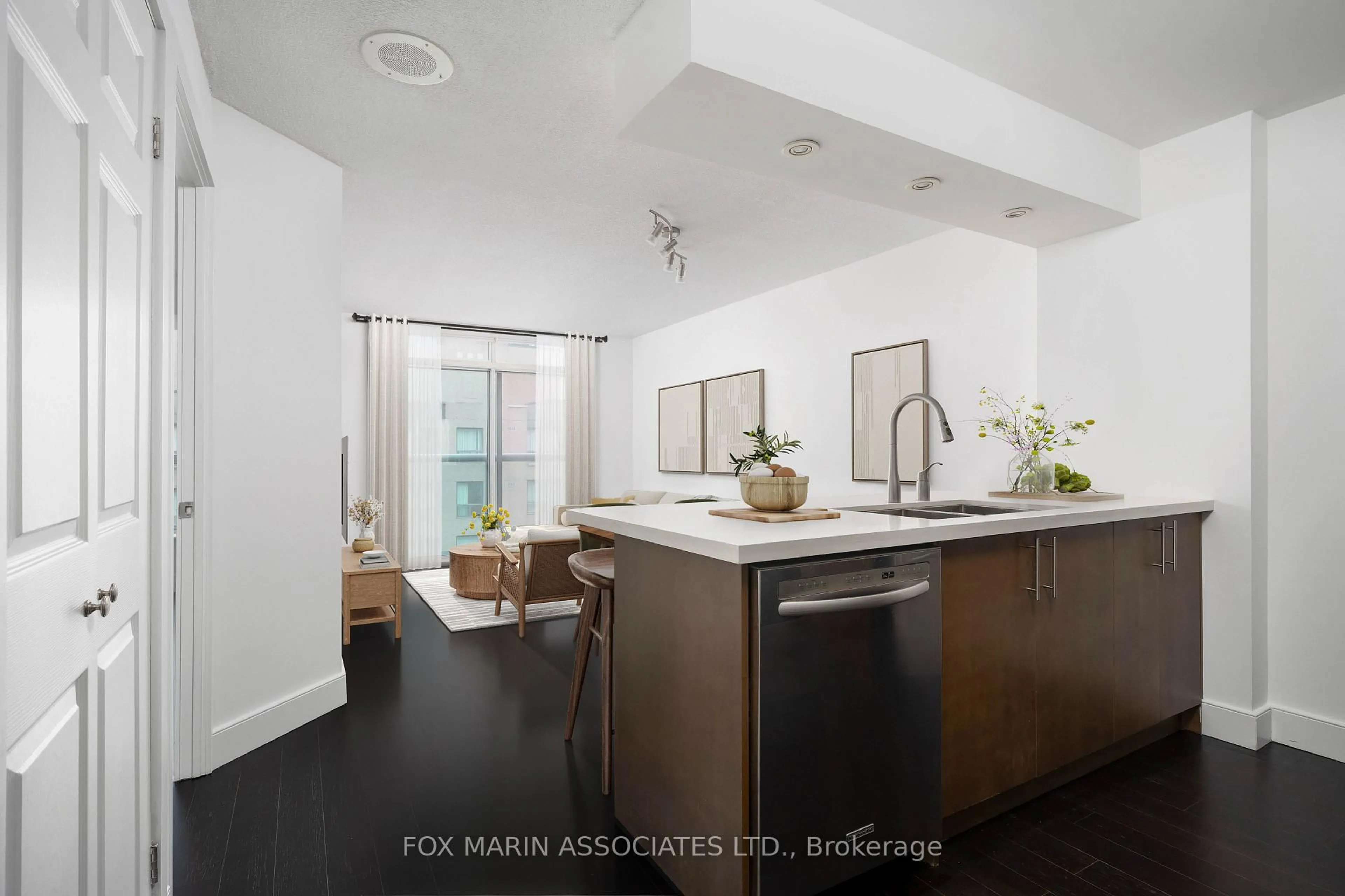 Open concept kitchen, unknown for 109 Front St #1023, Toronto Ontario M5A 4P7