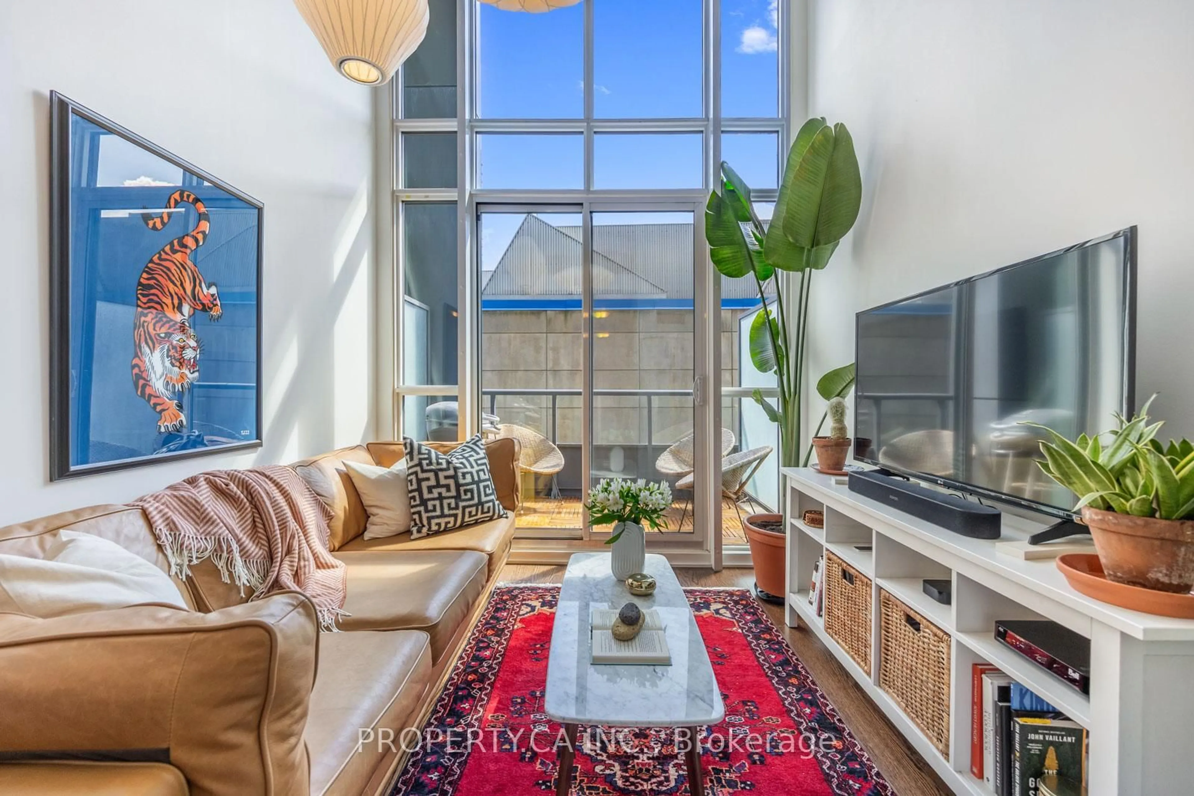 Living room with furniture, unknown for 5 Hanna Ave #329, Toronto Ontario M6K 0B3