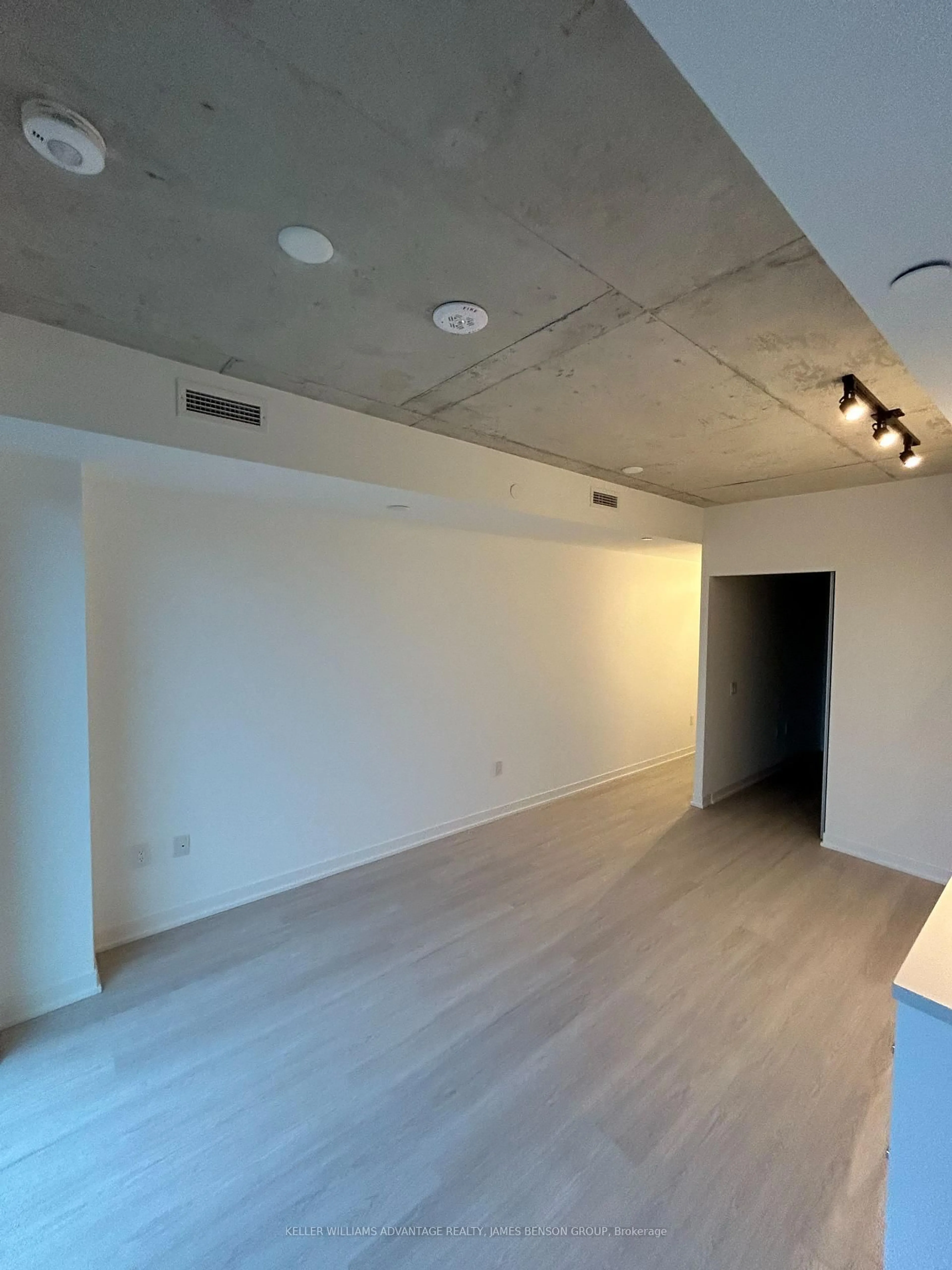 A pic of a room for 195 McCaul St #301, Toronto Ontario M5T 1W6