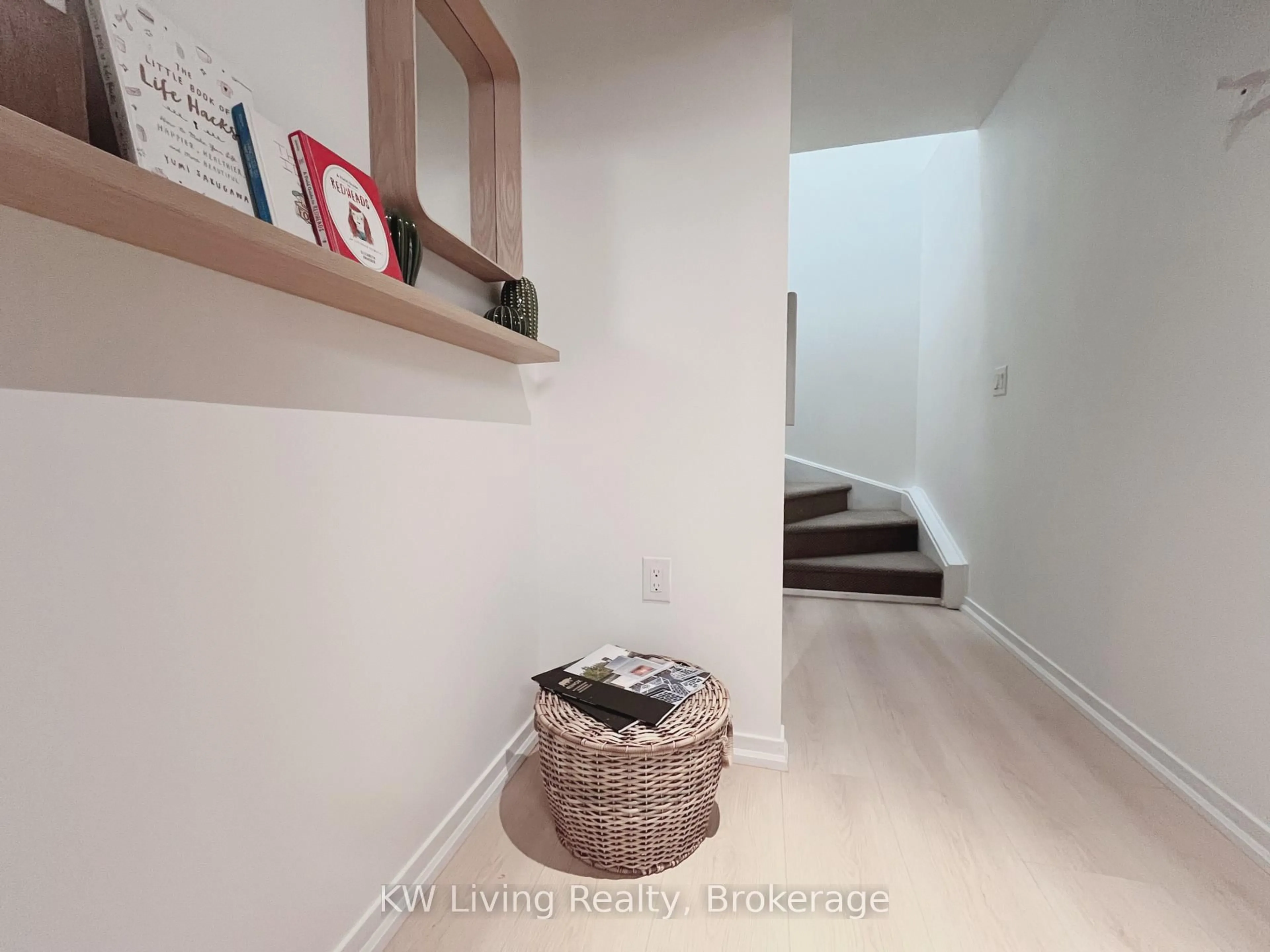 Unknown for 36 Lisgar St #1211E, Toronto Ontario M6J 0C7