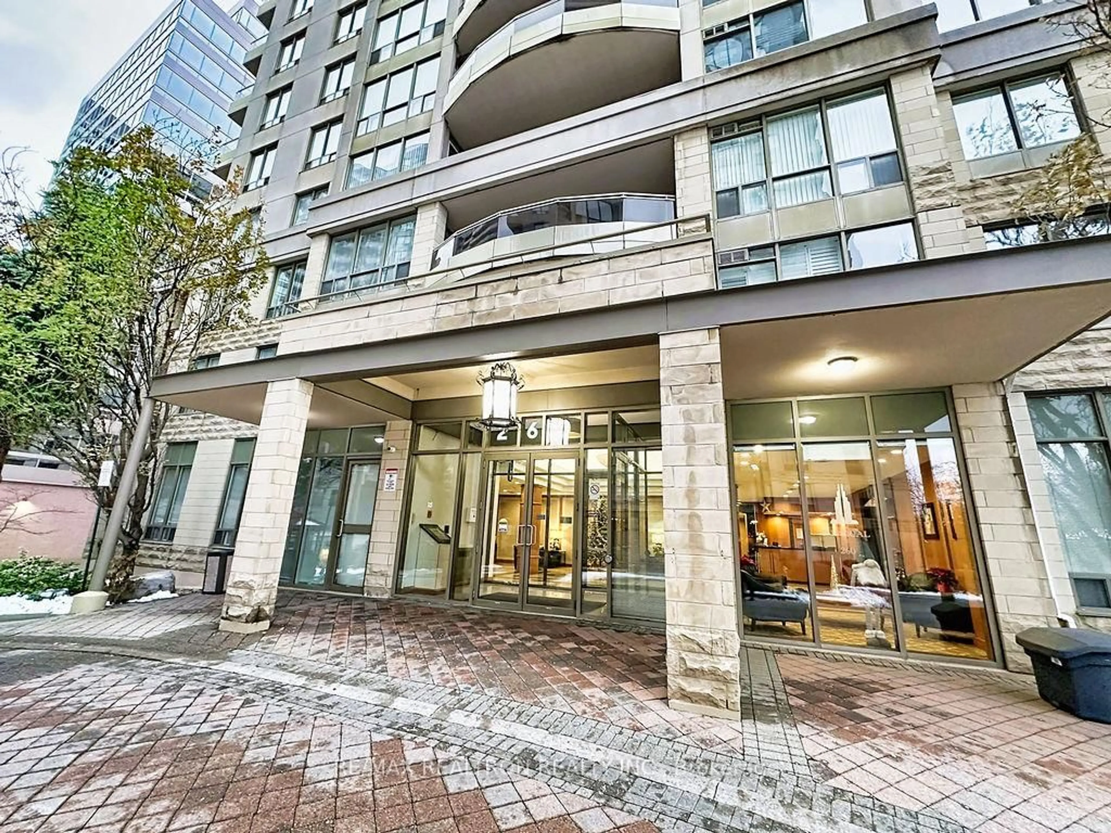 Indoor foyer for 260 Doris Ave #1109, Toronto Ontario M2N 6X9