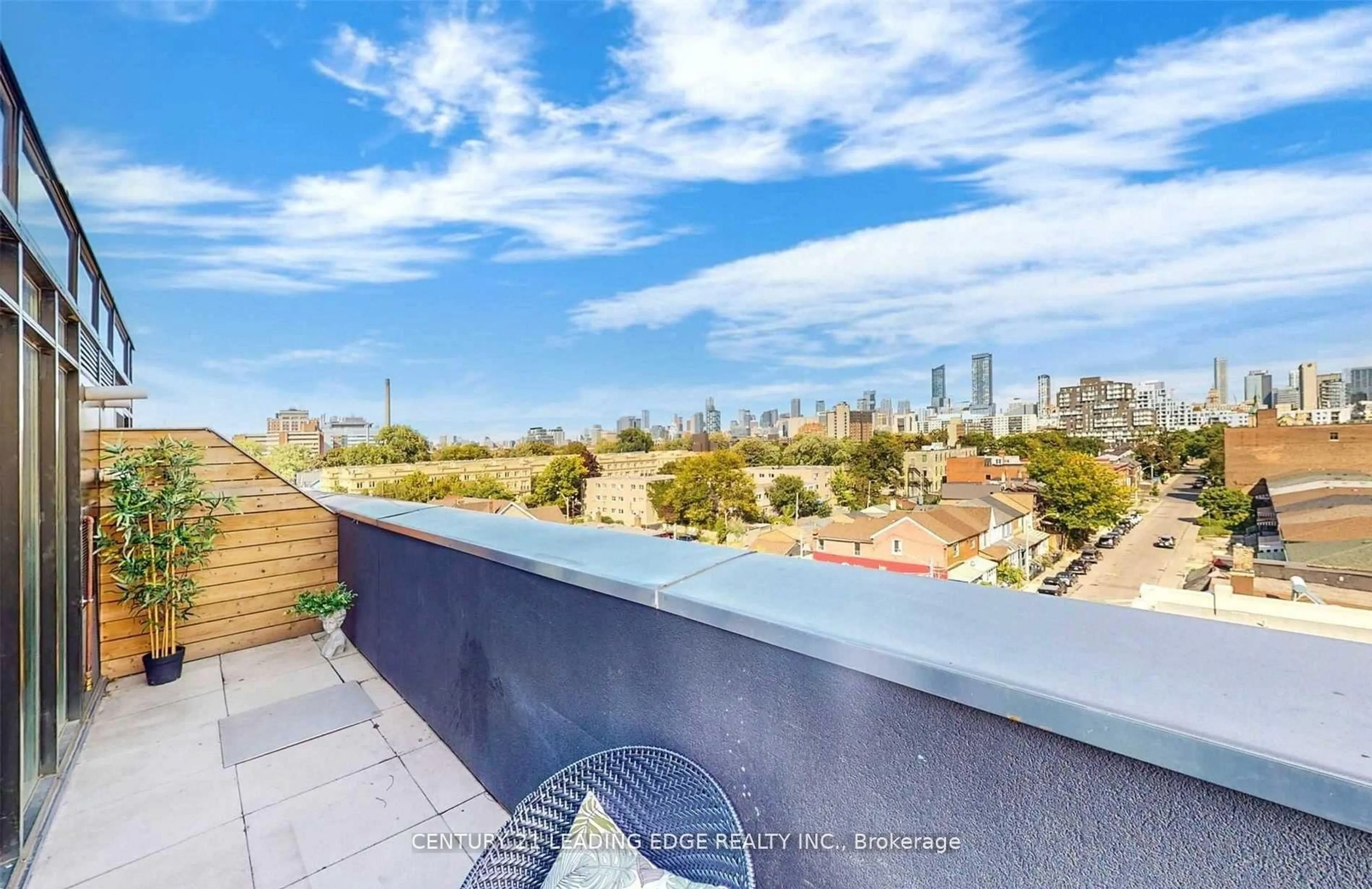 Balcony in the apartment, city buildings view from balcony for 109 Wolseley St #Ph3, Toronto Ontario M6J 1K1