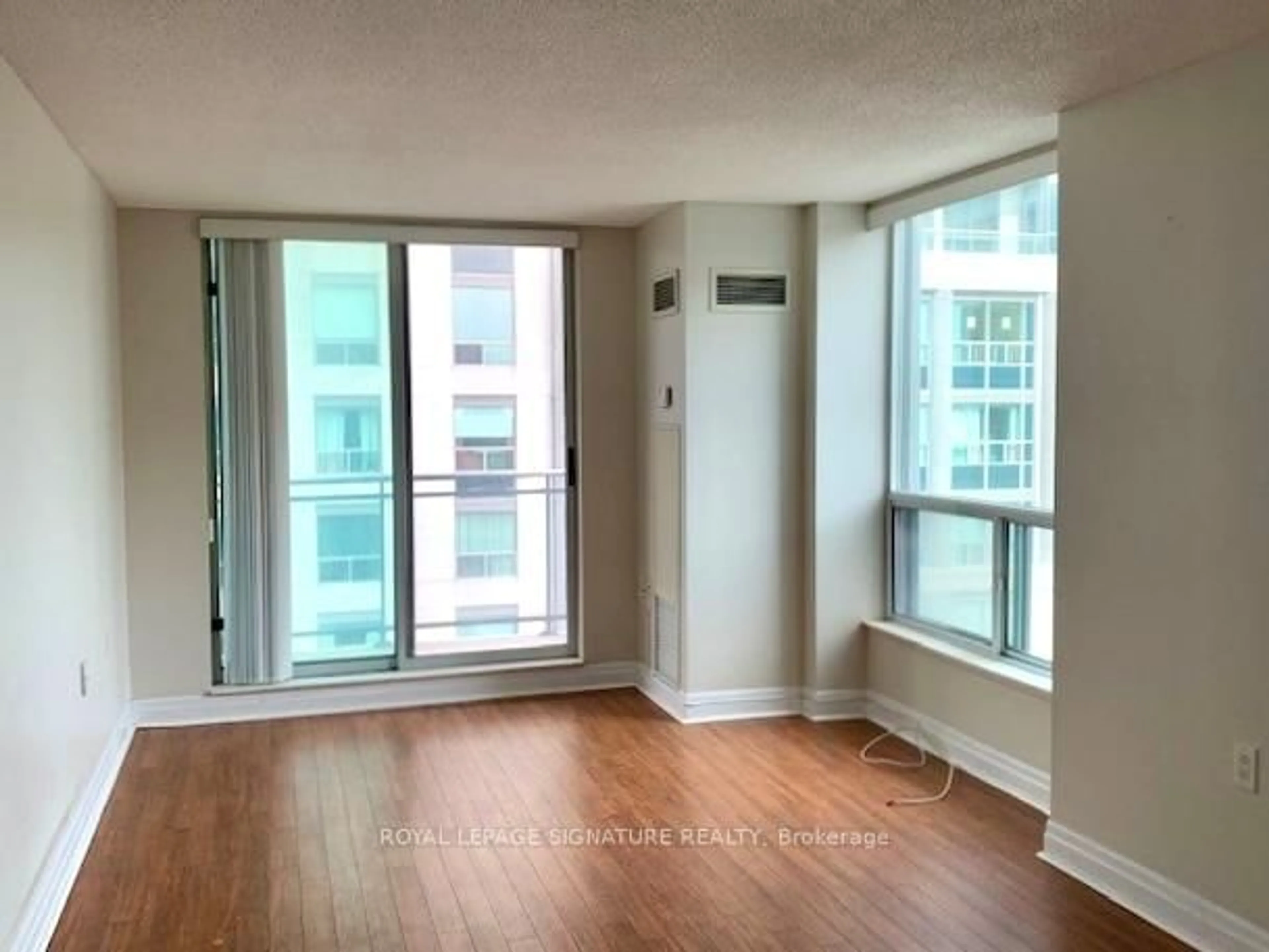 A pic of a room for 21 Hillcrest Ave #1703, Toronto Ontario M2N 7K2