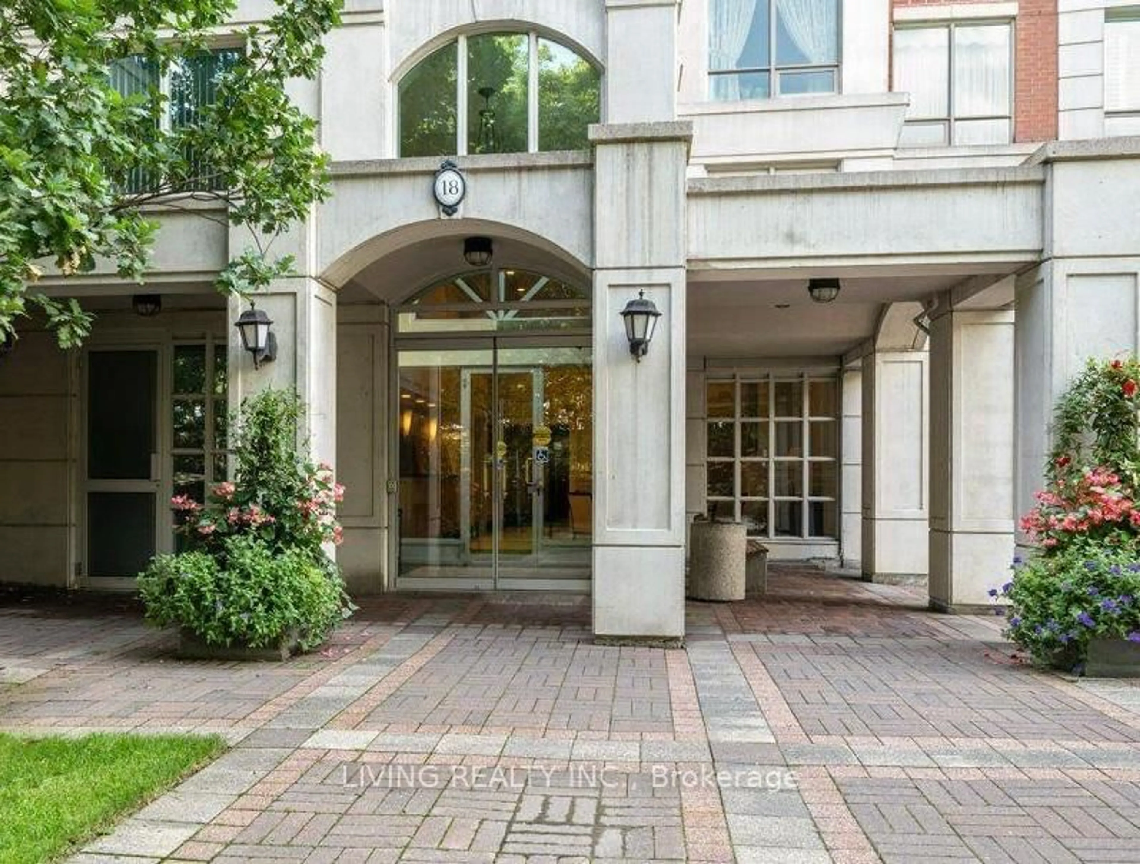 Unknown for 18 William Carson Cres #302, Toronto Ontario M2P 2G6