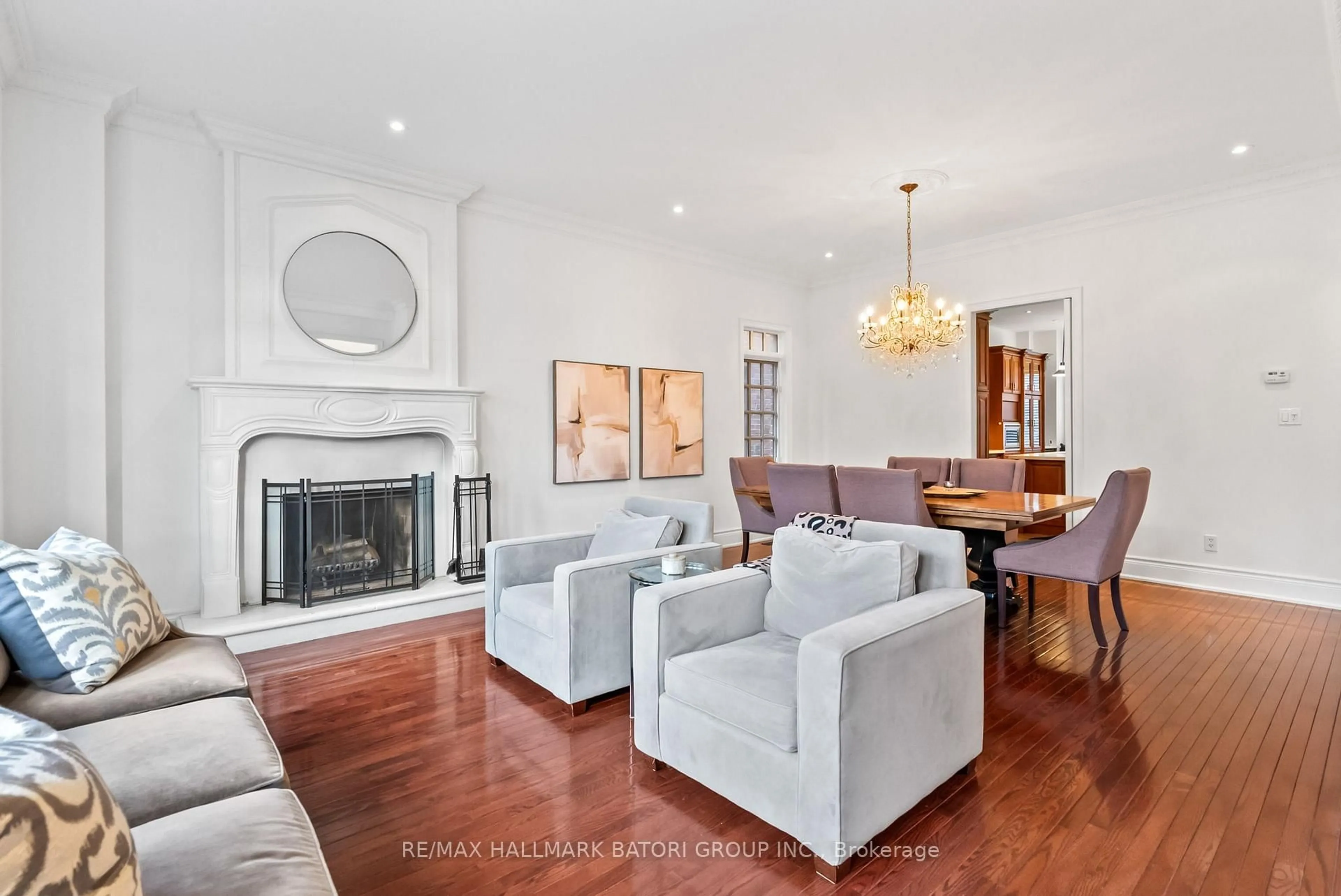 Living room with furniture, unknown for 9 True Davidson Dr, Toronto Ontario M4W 3X2