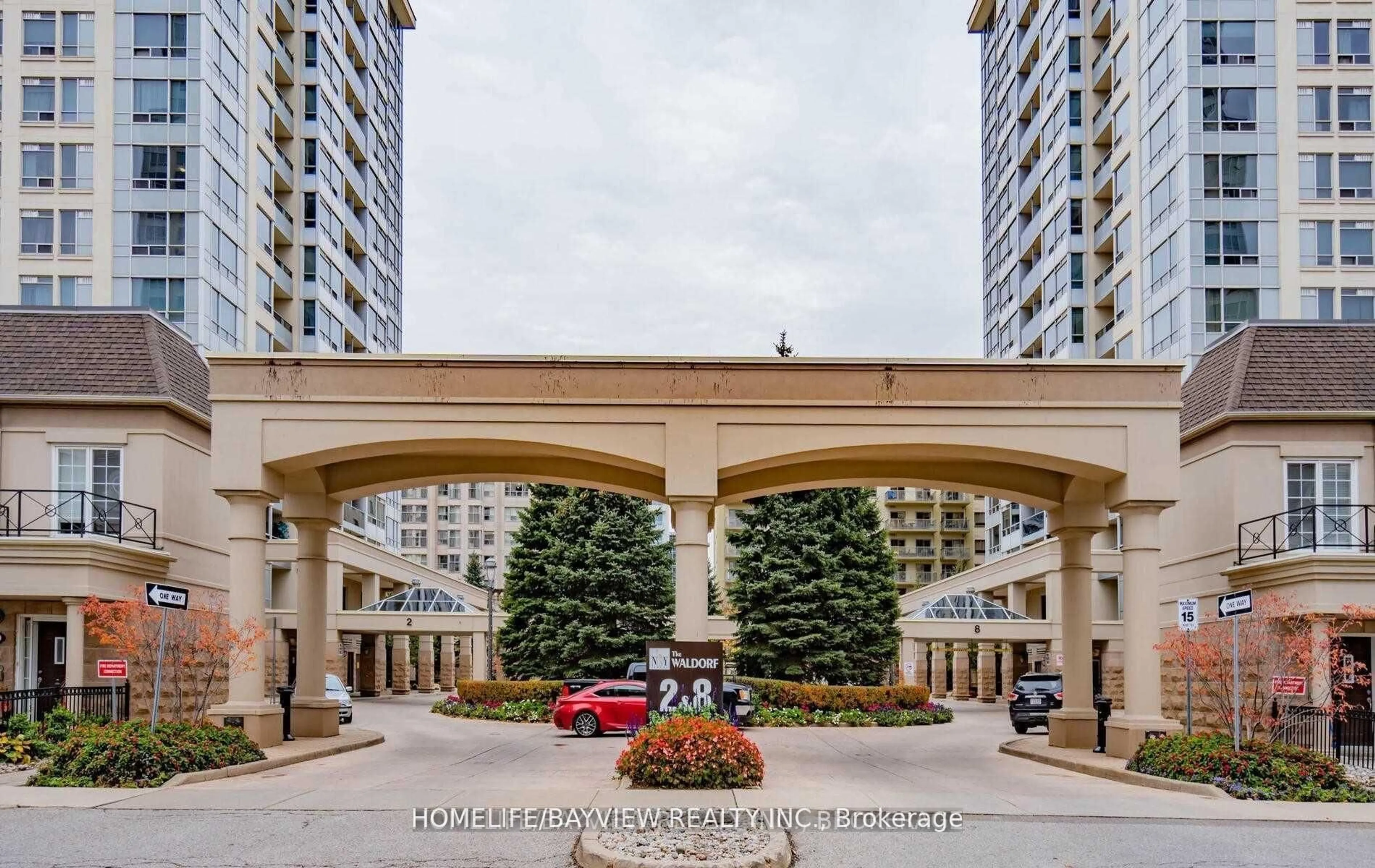 Indoor foyer for 8 Rean Dr #GV25, Toronto Ontario M2K 3B9