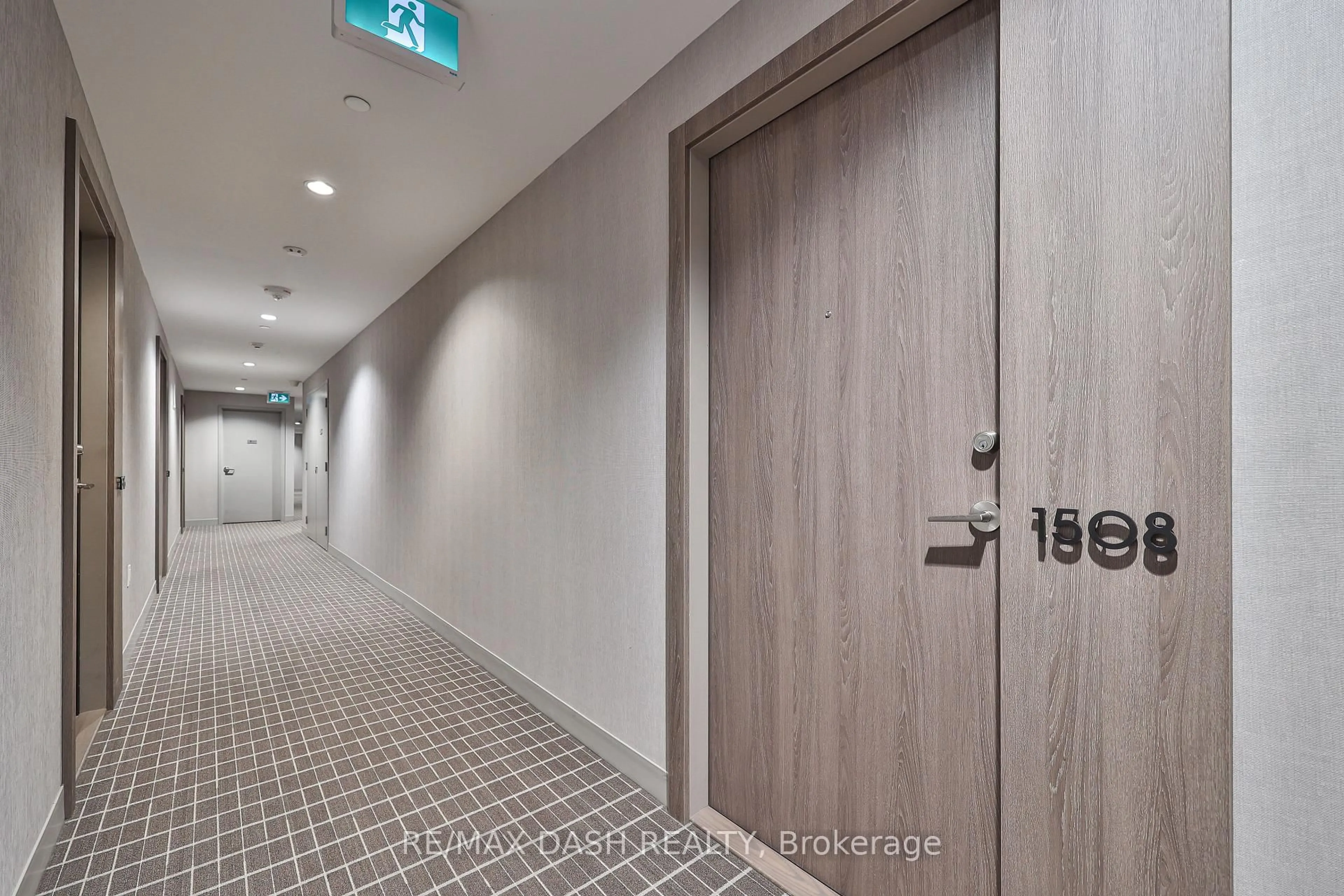 Indoor foyer for 27 Bathurst St #1508W, Toronto Ontario M5V 0R1