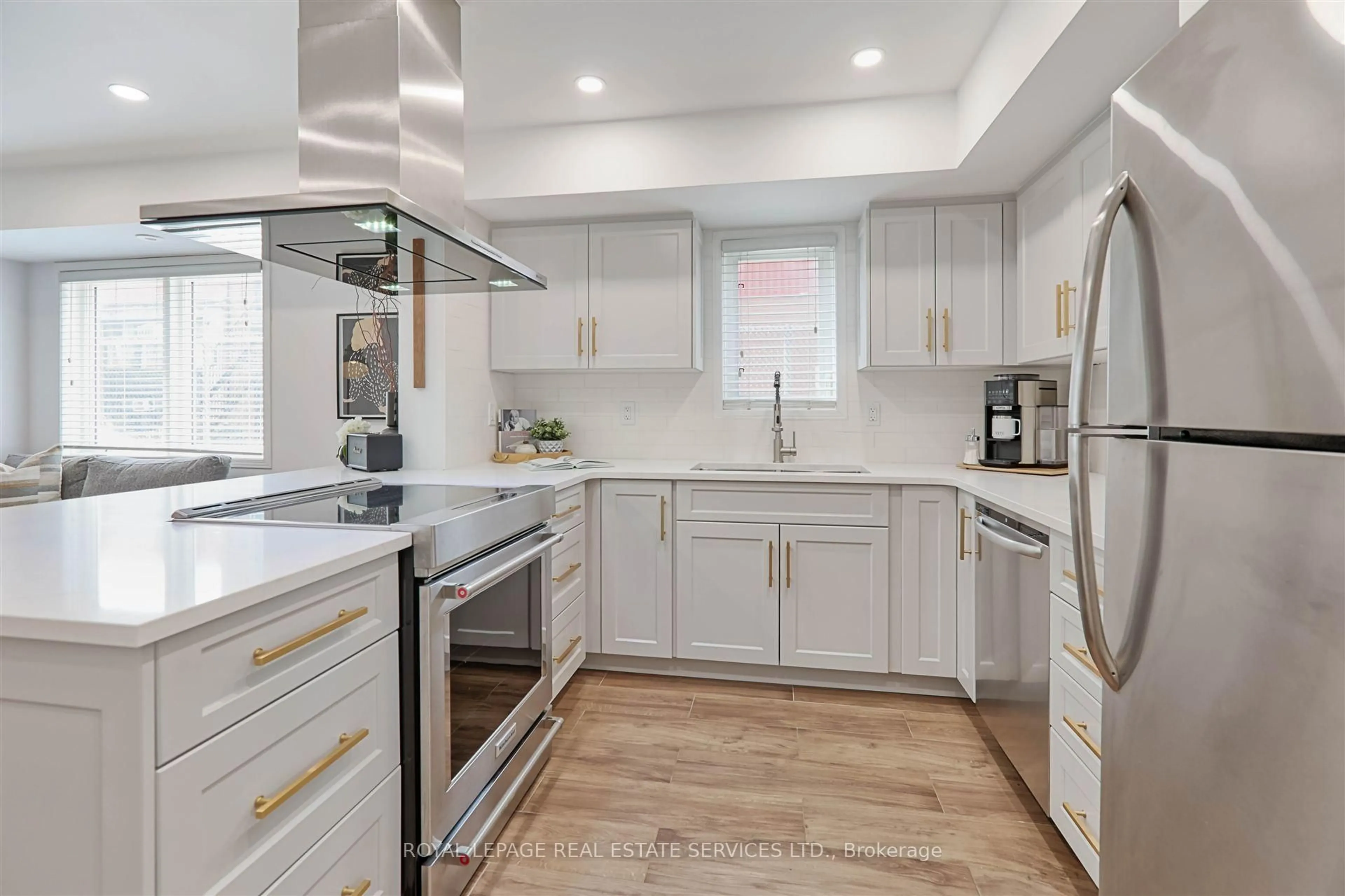 Contemporary kitchen, ceramic/tile floor for 40 Merchant Lane #113, Toronto Ontario M6P 4J6