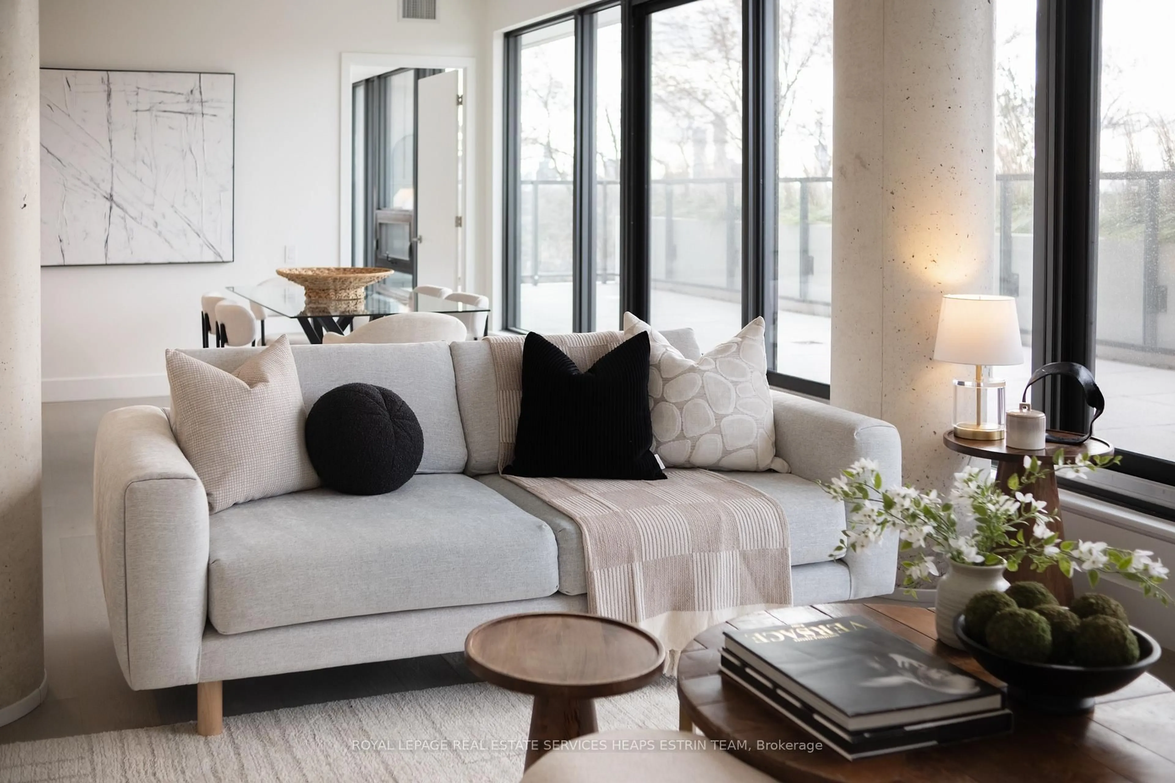 Living room with furniture, unknown for 1414 Bayview Ave #606, Toronto Ontario M4G 3A7