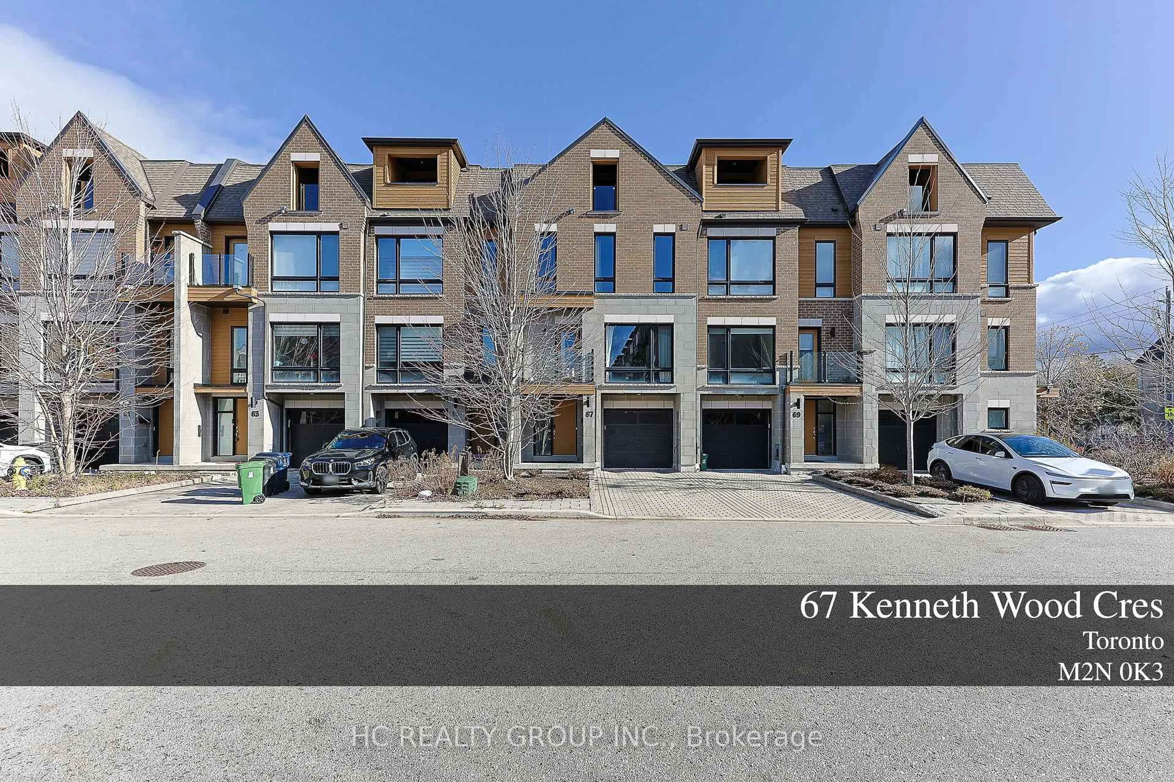 A pic from outside/outdoor area/front of a property/back of a property/a pic from drone, street for 67 Kenneth Wood Cres, Toronto Ontario M2N 0K3