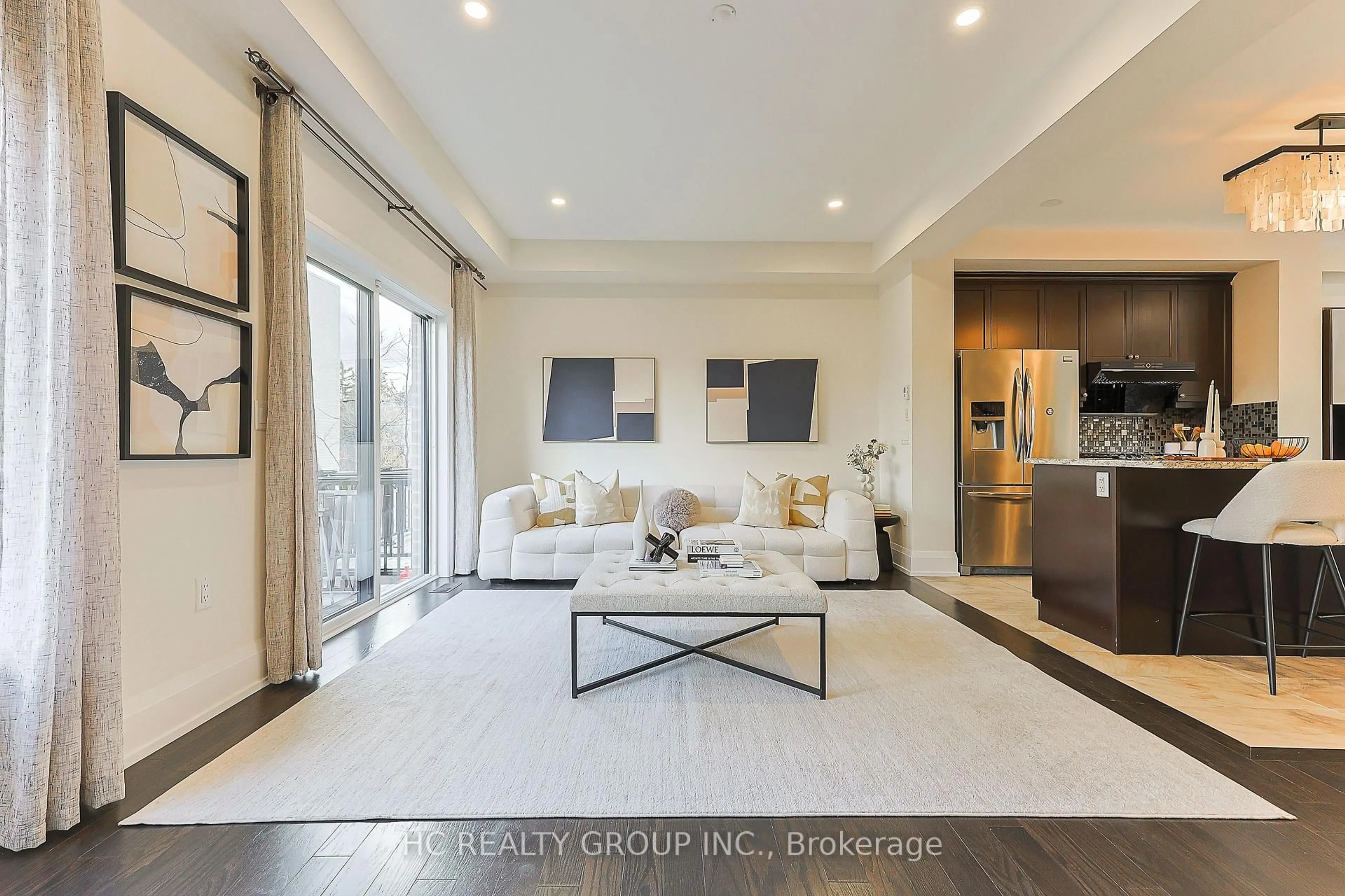 Living room with furniture, unknown for 67 Kenneth Wood Cres, Toronto Ontario M2N 0K3