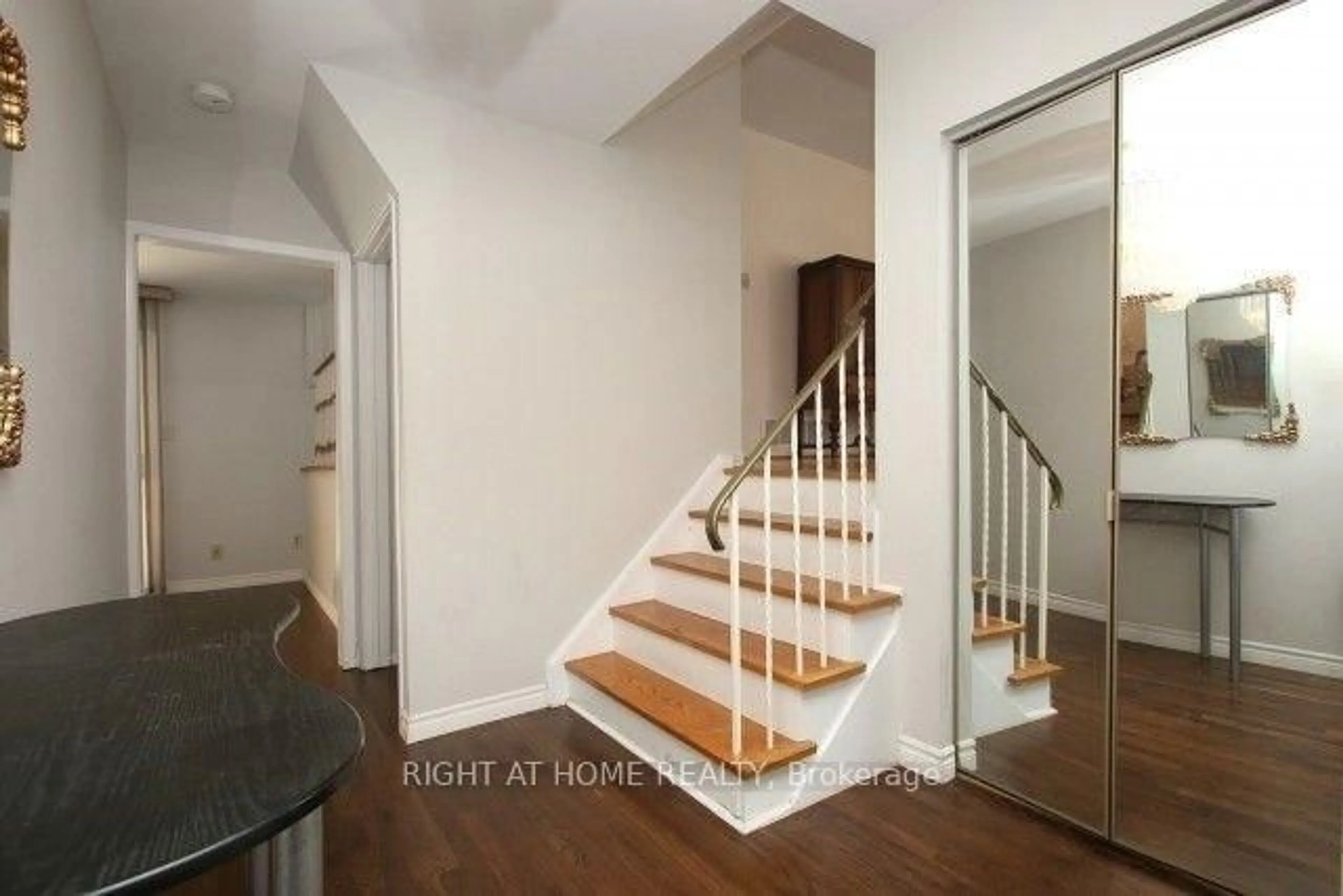 Stairs for 62 Cherrystone Dr, Toronto Ontario M2H 1S1