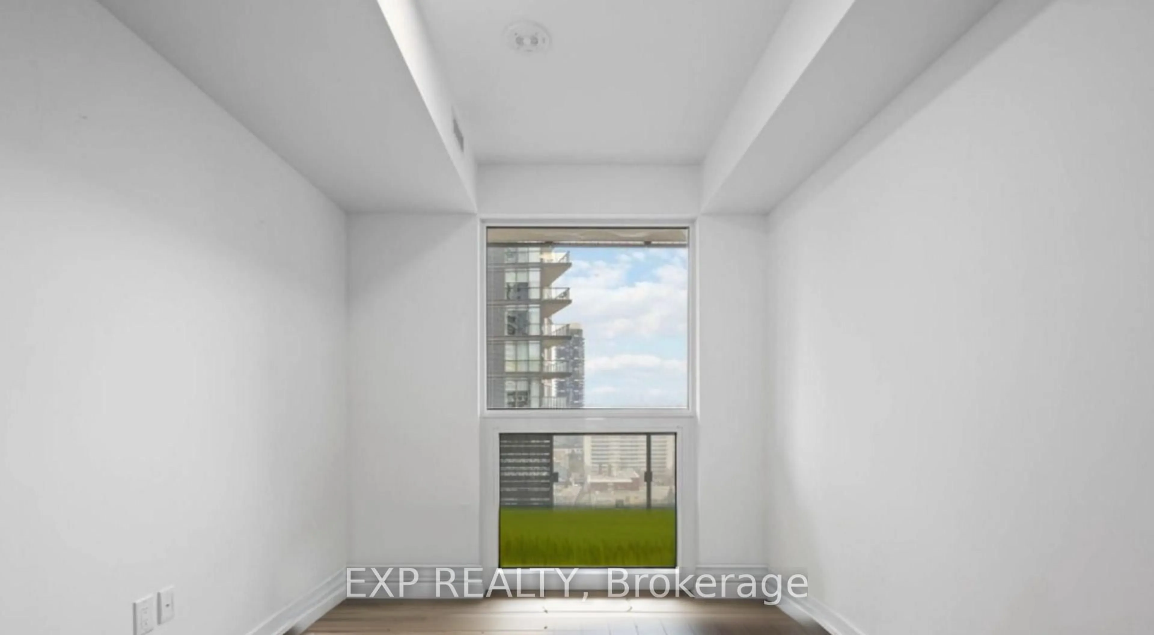 A pic of a room for 39 Roehampton Ave #306, Toronto Ontario M4P 1P9