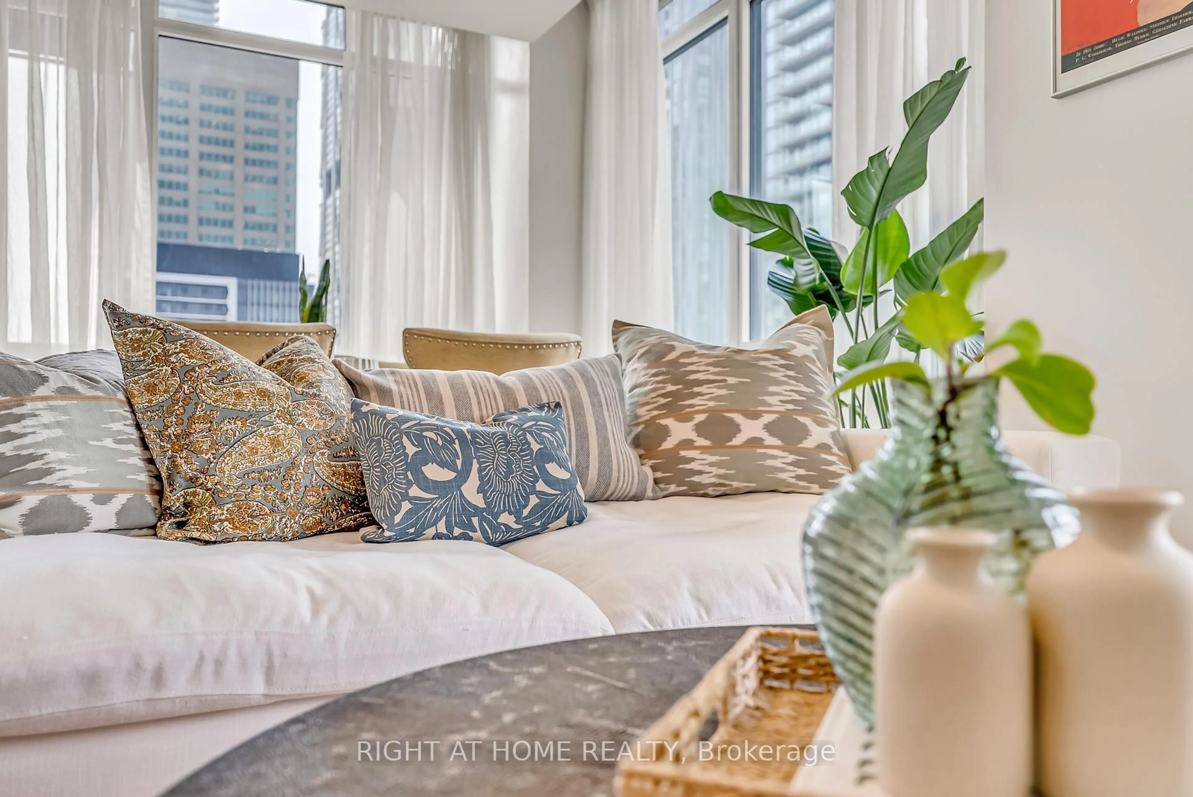 Living room with furniture, unknown for 825 Church St #2109, Toronto Ontario M4W 3Z4