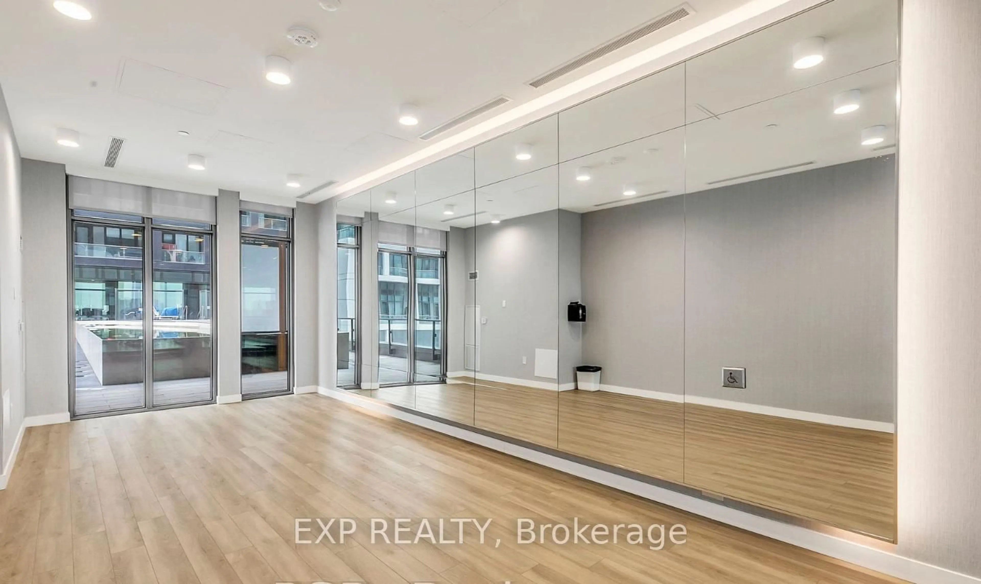 Unknown for 70 Princess St #711, Toronto Ontario M5A 0X6