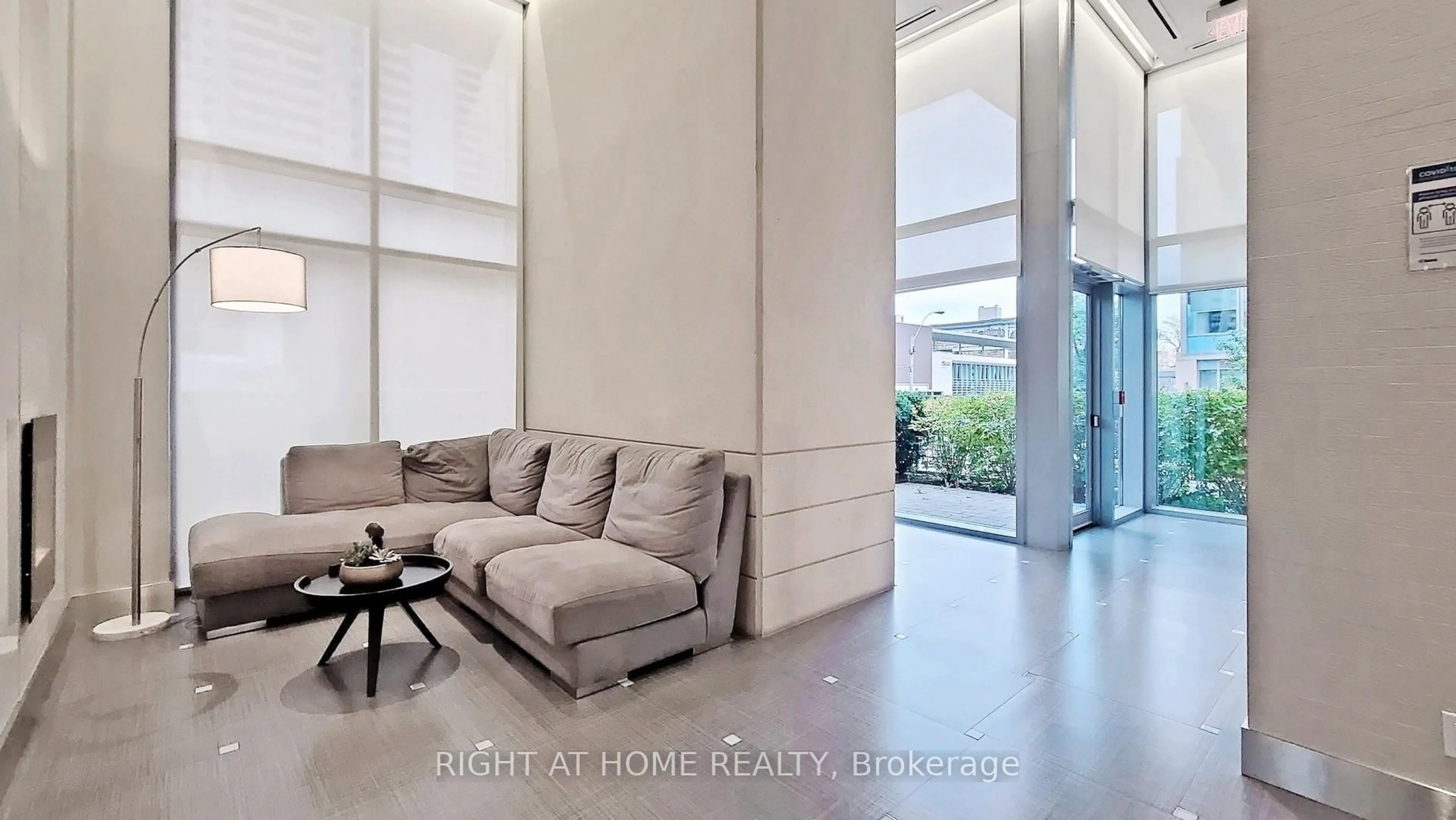 Unknown for 500 Sherbourne St #2604, Toronto Ontario M4X 1L1