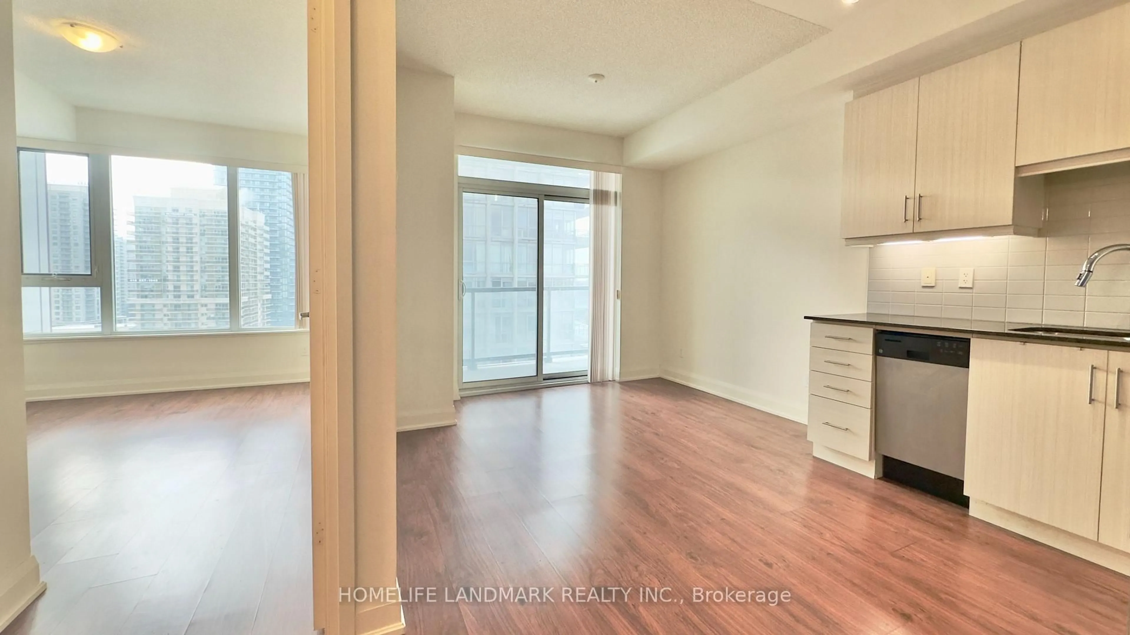 A pic of a room for 68 Canterbury Pl #903, Toronto Ontario M2N 0H8
