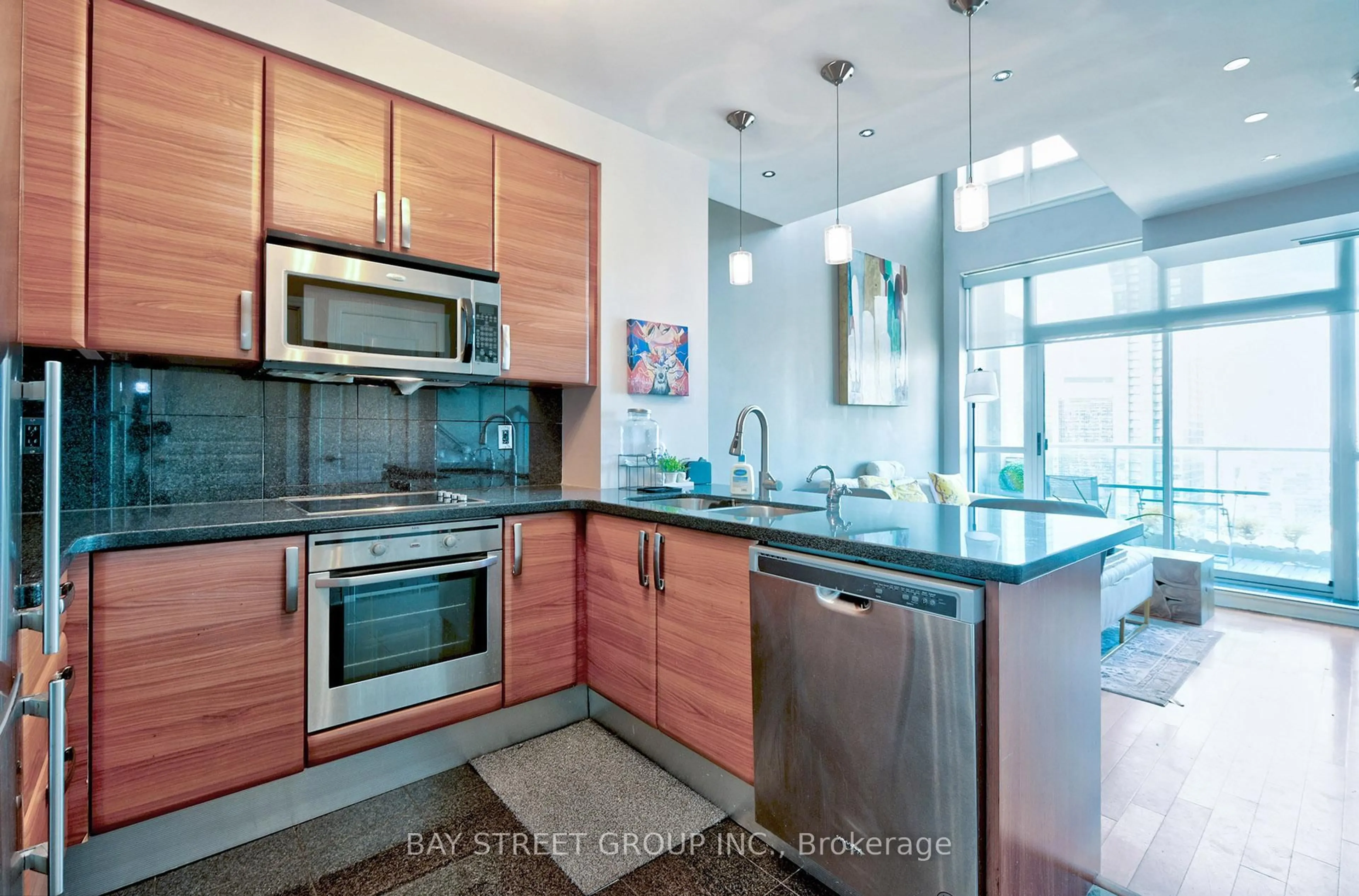 Contemporary kitchen, ceramic/tile floor for 1 Avondale Ave #Uph3, Toronto Ontario M2N 7J1