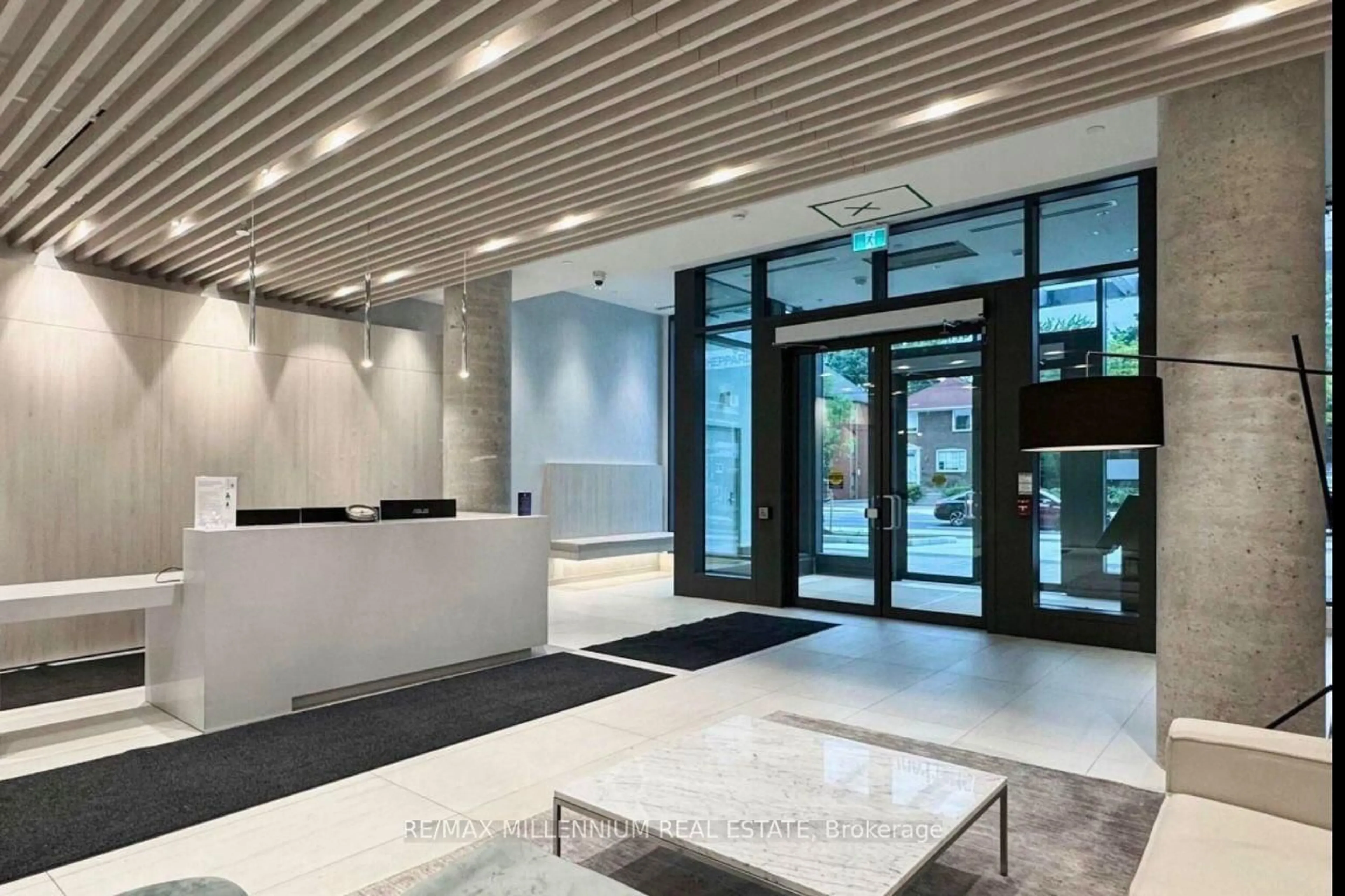 Indoor foyer for 181 Sheppard Ave #529, Toronto Ontario M2N 0L9