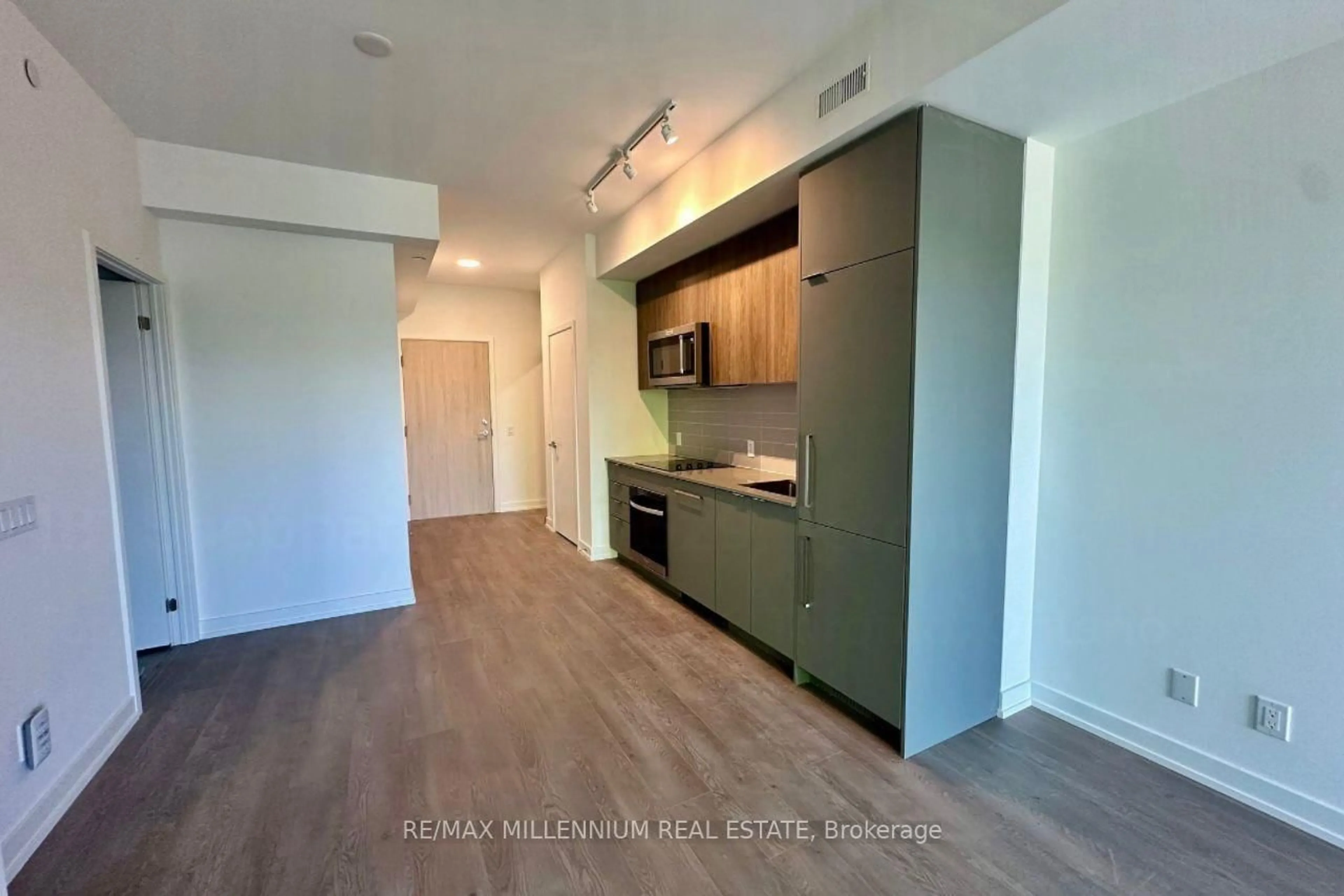 A pic of a room for 181 Sheppard Ave #529, Toronto Ontario M2N 0L9