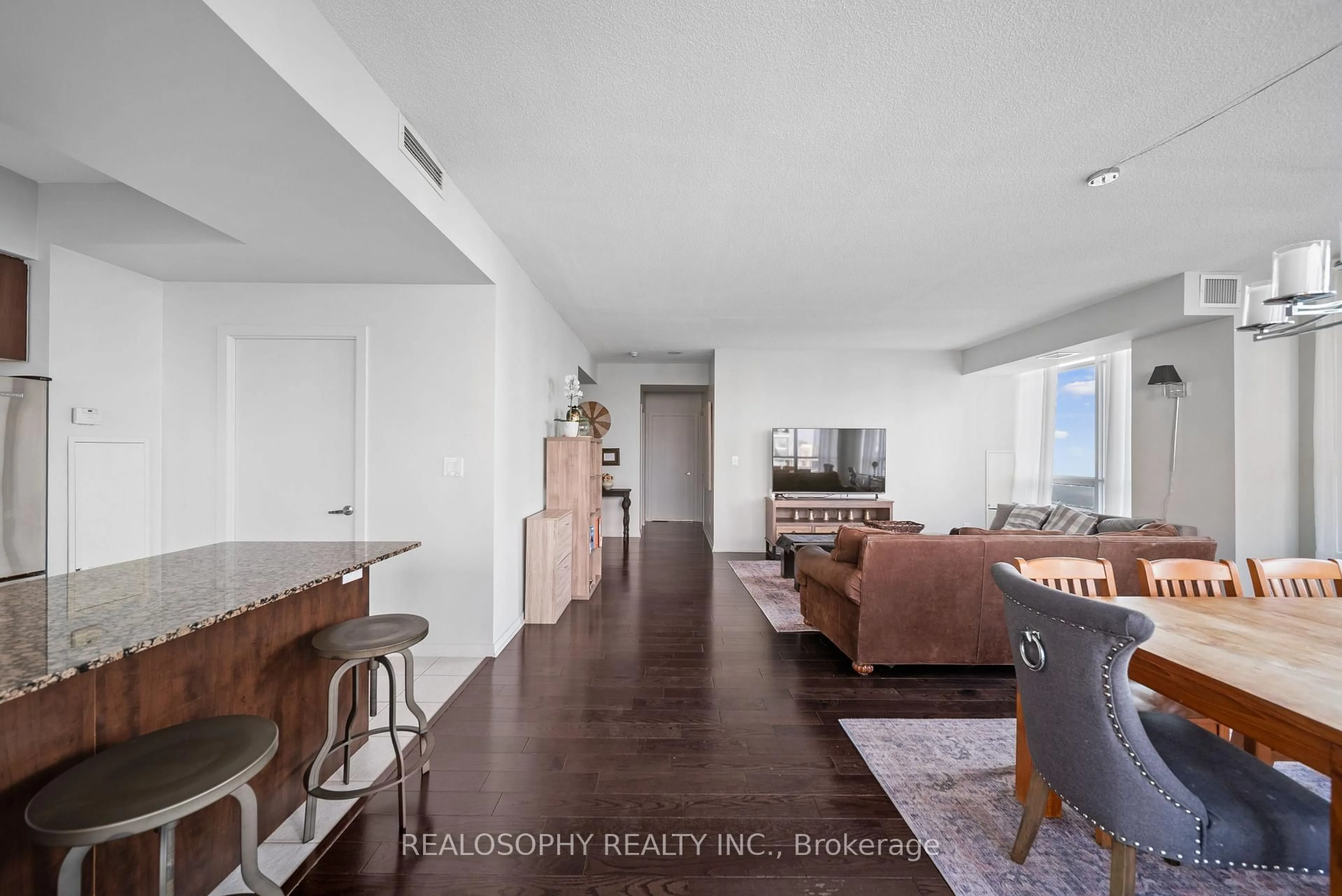 Unknown for 65 Bremner Blvd #4305, Toronto Ontario M5J 0A7