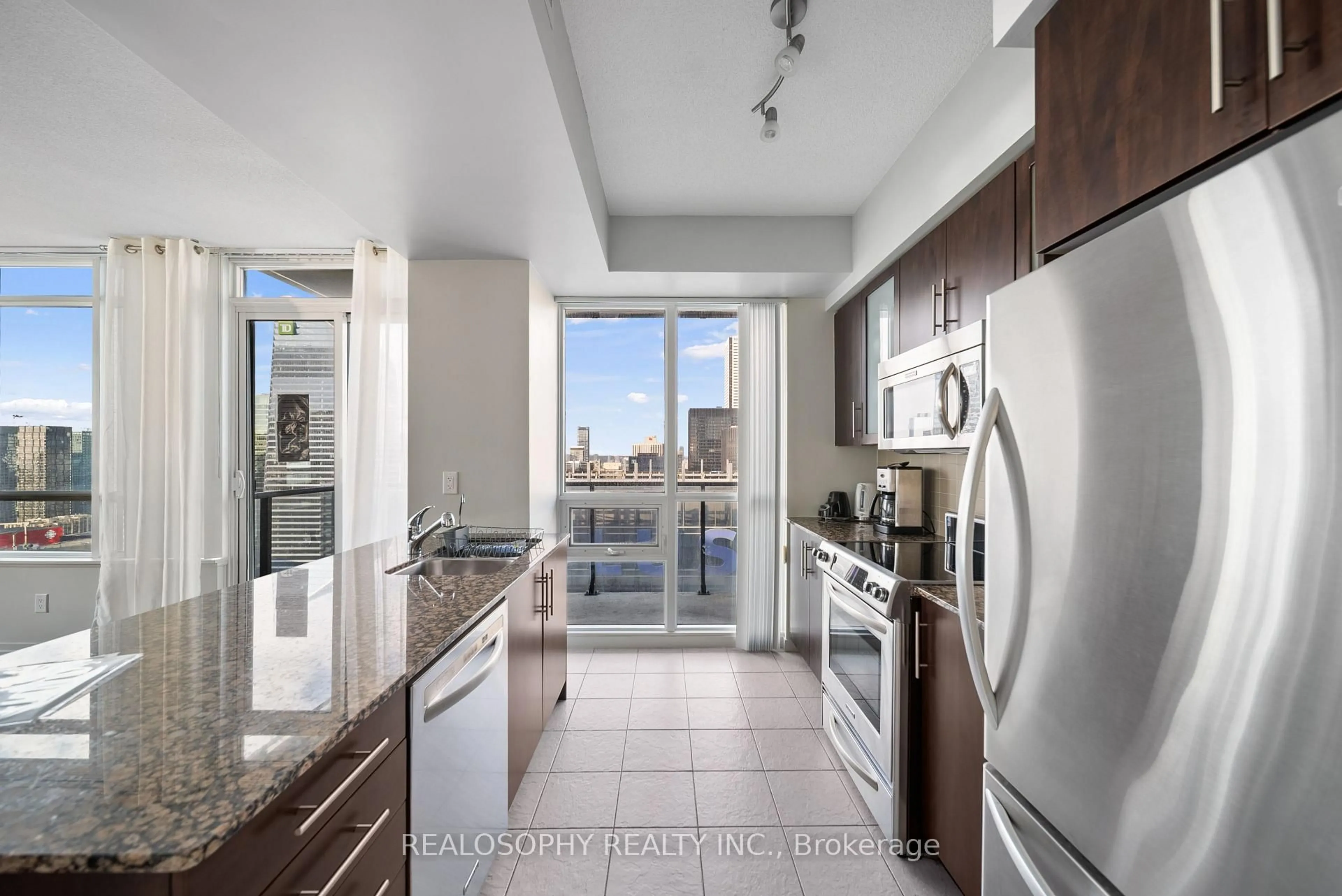 Unknown for 65 Bremner Blvd #4305, Toronto Ontario M5J 0A7