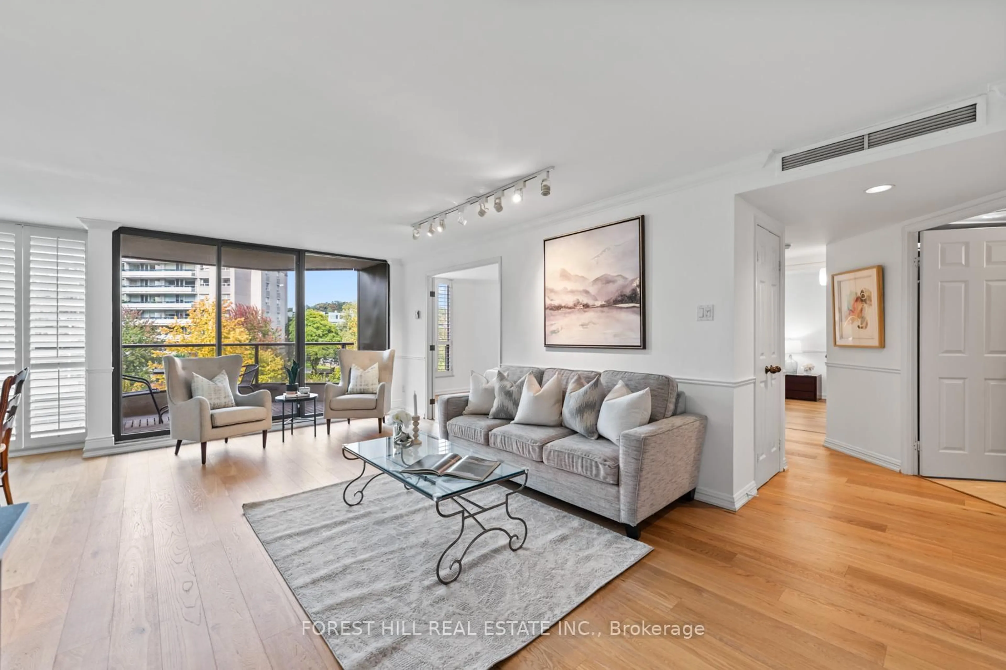 Living room with furniture, unknown for 3900 Yonge St #417, Toronto Ontario M4N 3N6