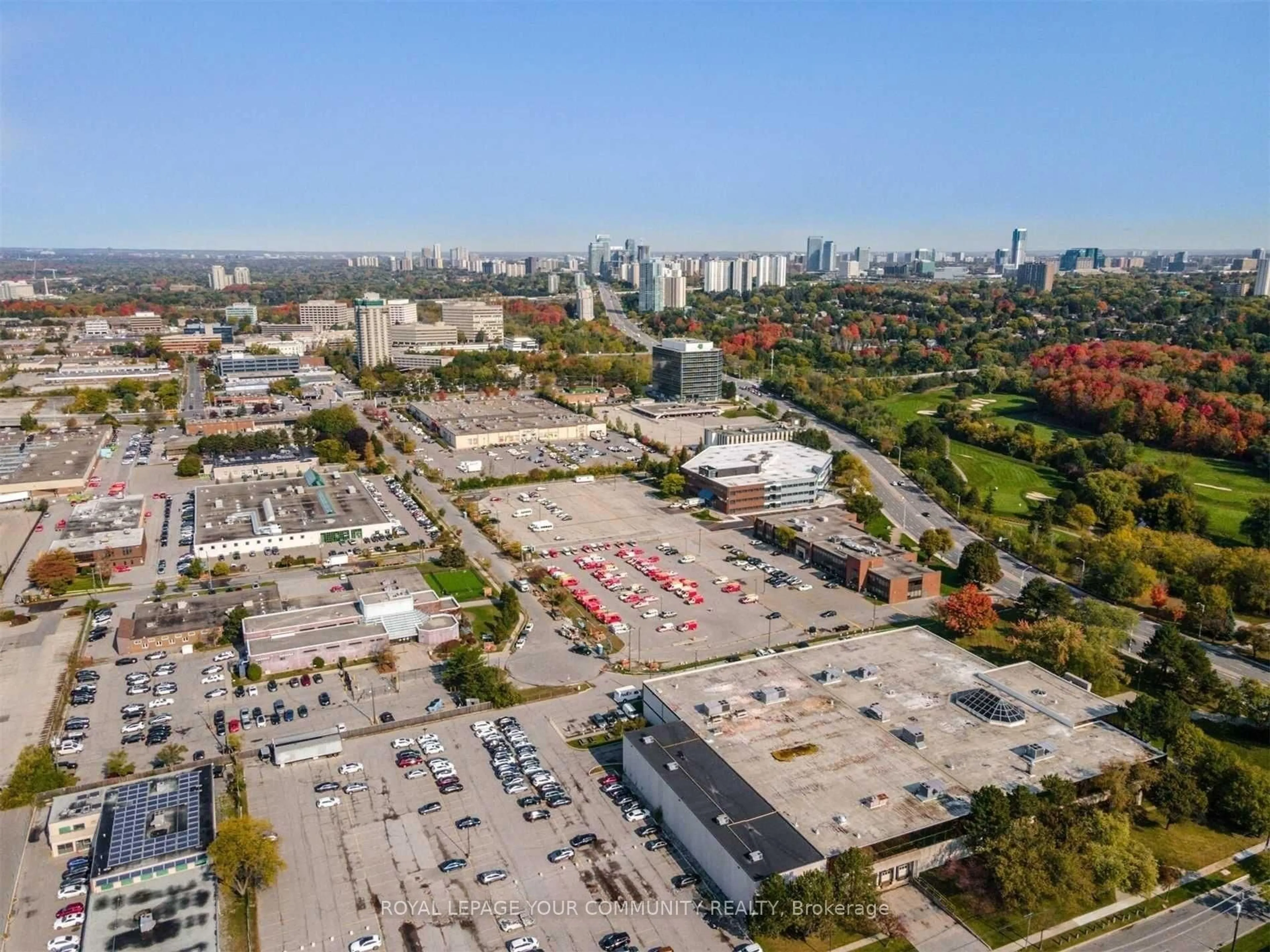 A pic from outside/outdoor area/front of a property/back of a property/a pic from drone, city buildings view from balcony for 1 Yewfield Cres, Toronto Ontario M3B 2Y4