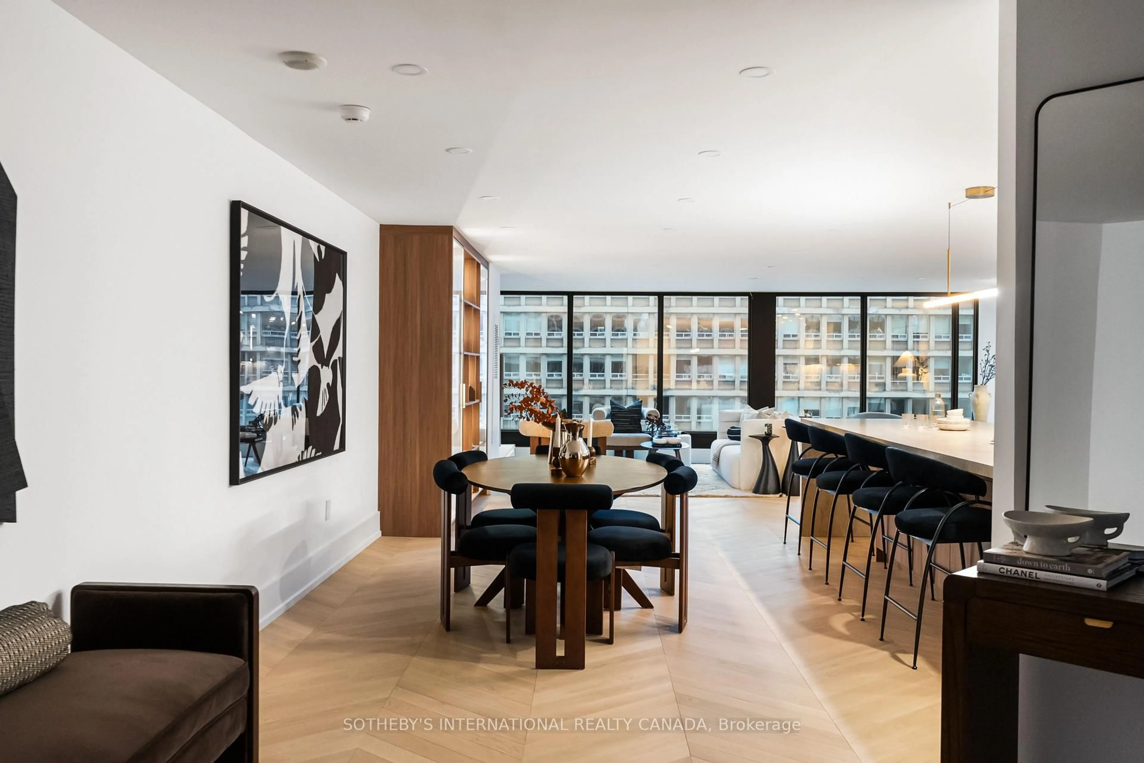 Dining room, unknown for 110 Bloor St #1009, Toronto Ontario M5S 2W7